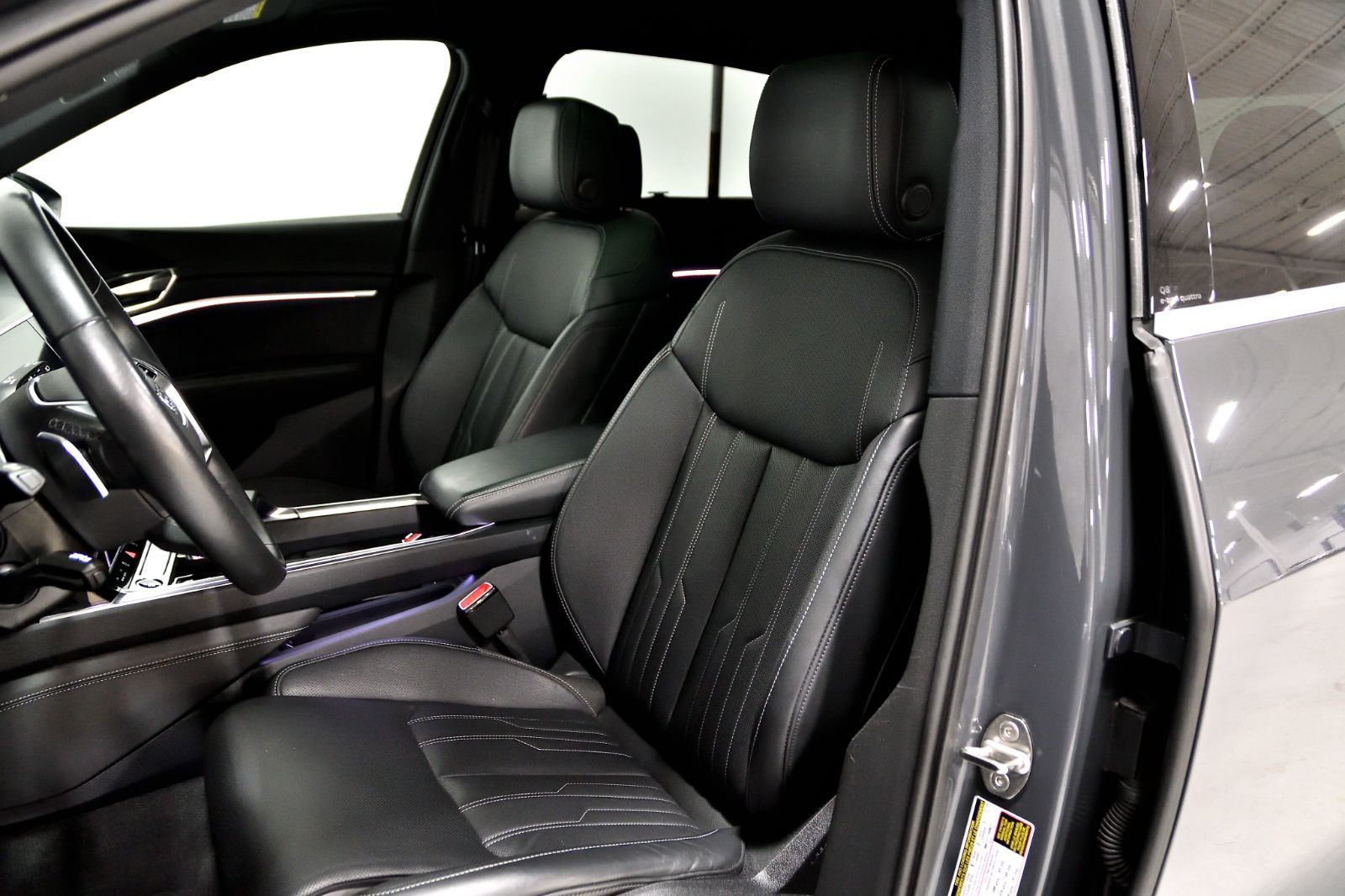 Audi Q8 e-tron  2024 à St-Bruno, Québec