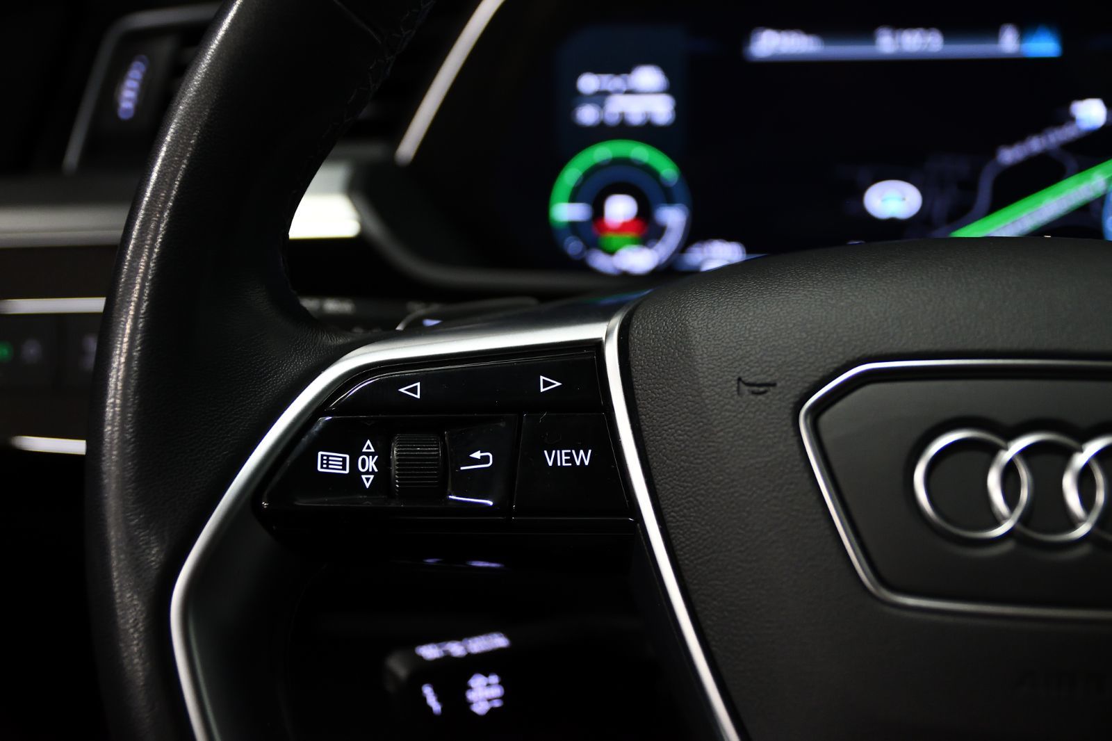 Audi Q8 e-tron  2024 à St-Bruno, Québec