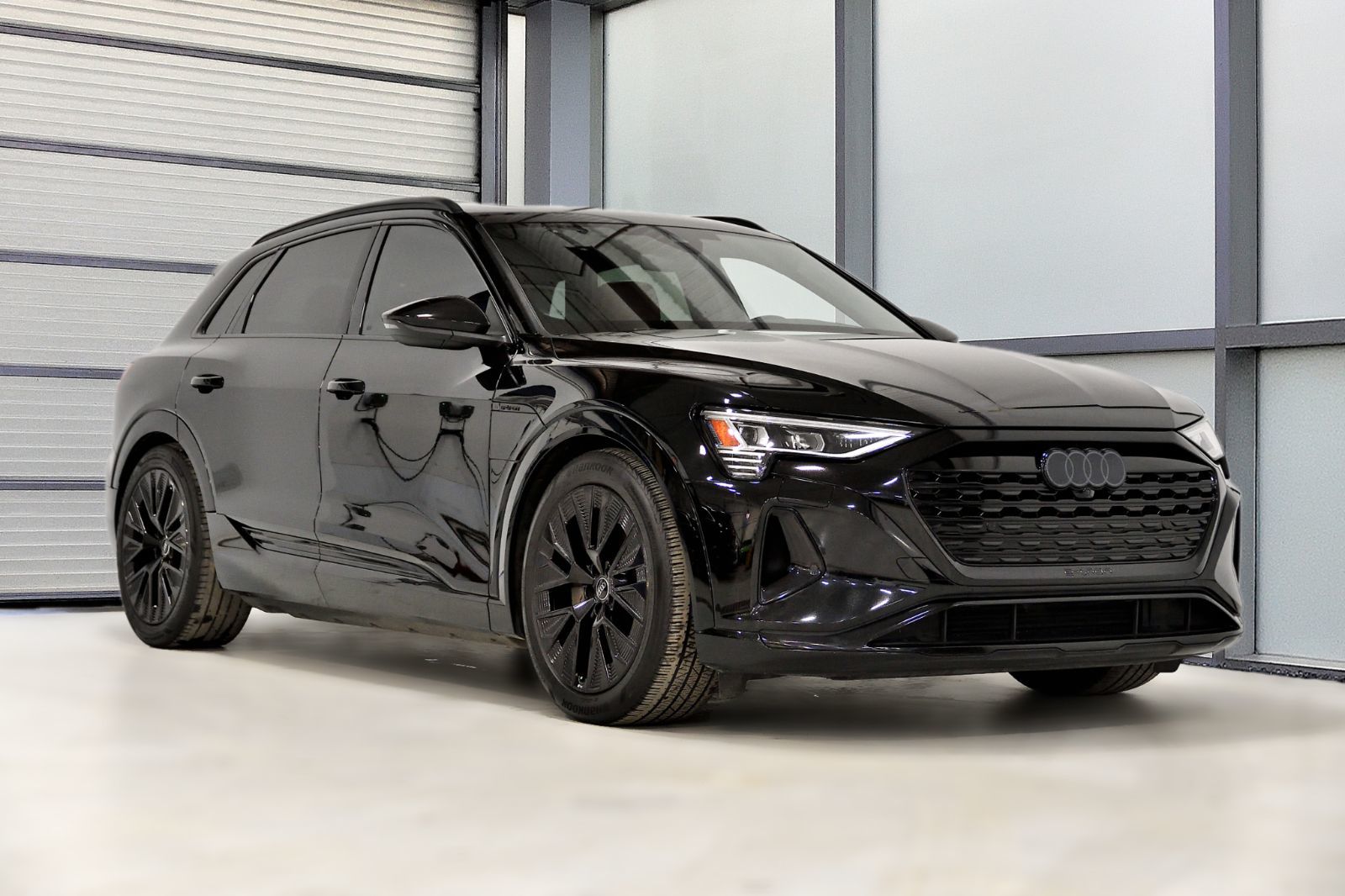 Audi Q8 e-tron  2024 à St-Bruno, Québec