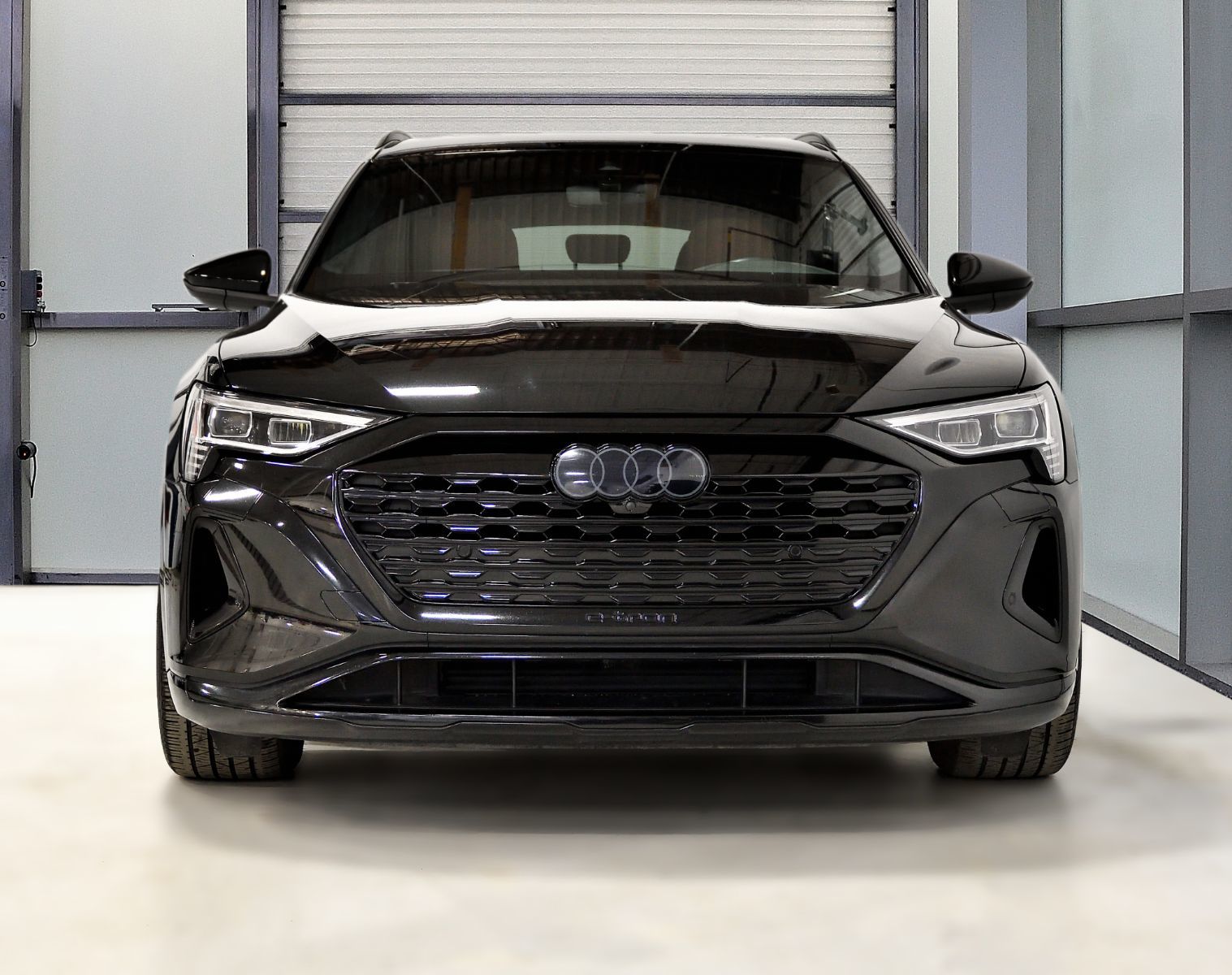 Audi Q8 e-tron  2024 à St-Bruno, Québec