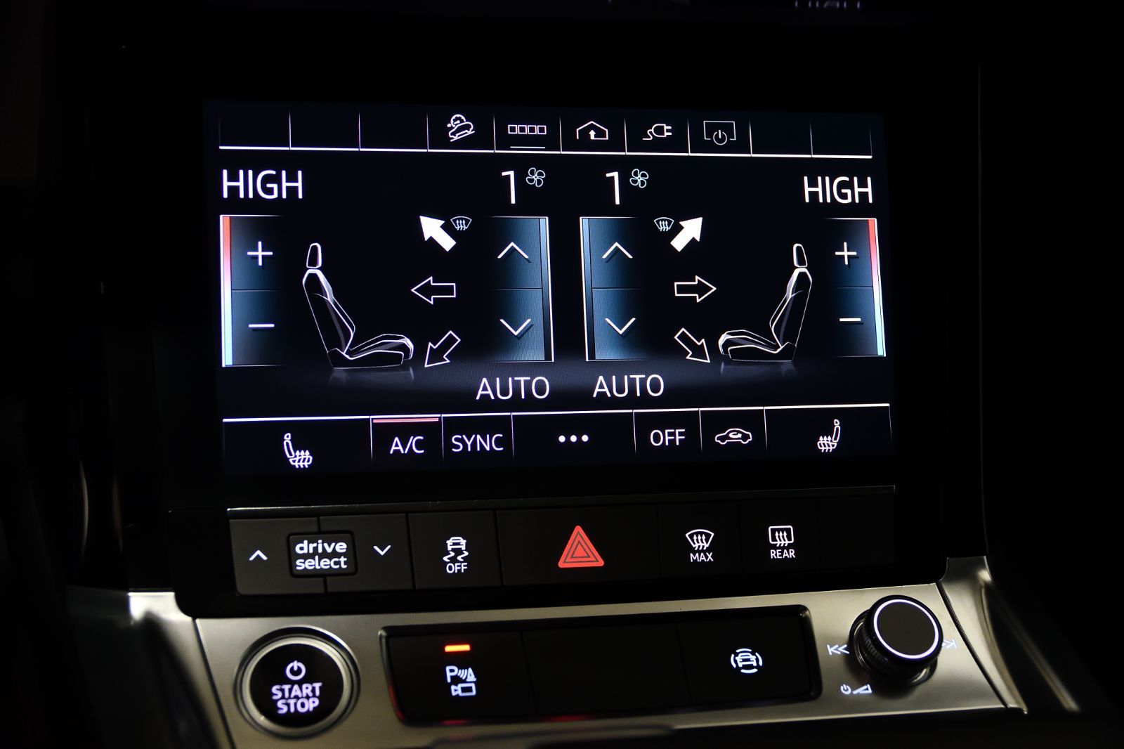 Audi Q8 e-tron  2024 à St-Bruno, Québec