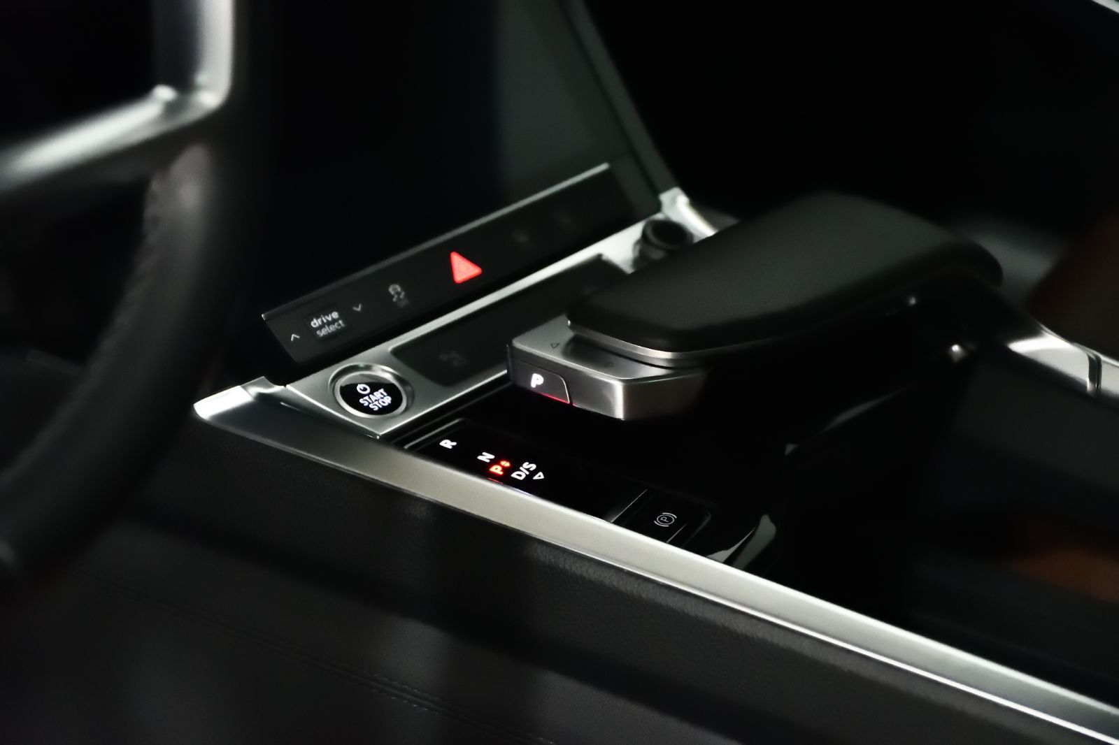 Audi Q8 e-tron  2024 à St-Bruno, Québec