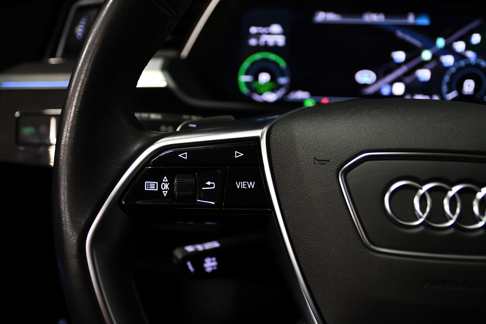 2024 Audi Q8 e-tron in St-Bruno, Quebec