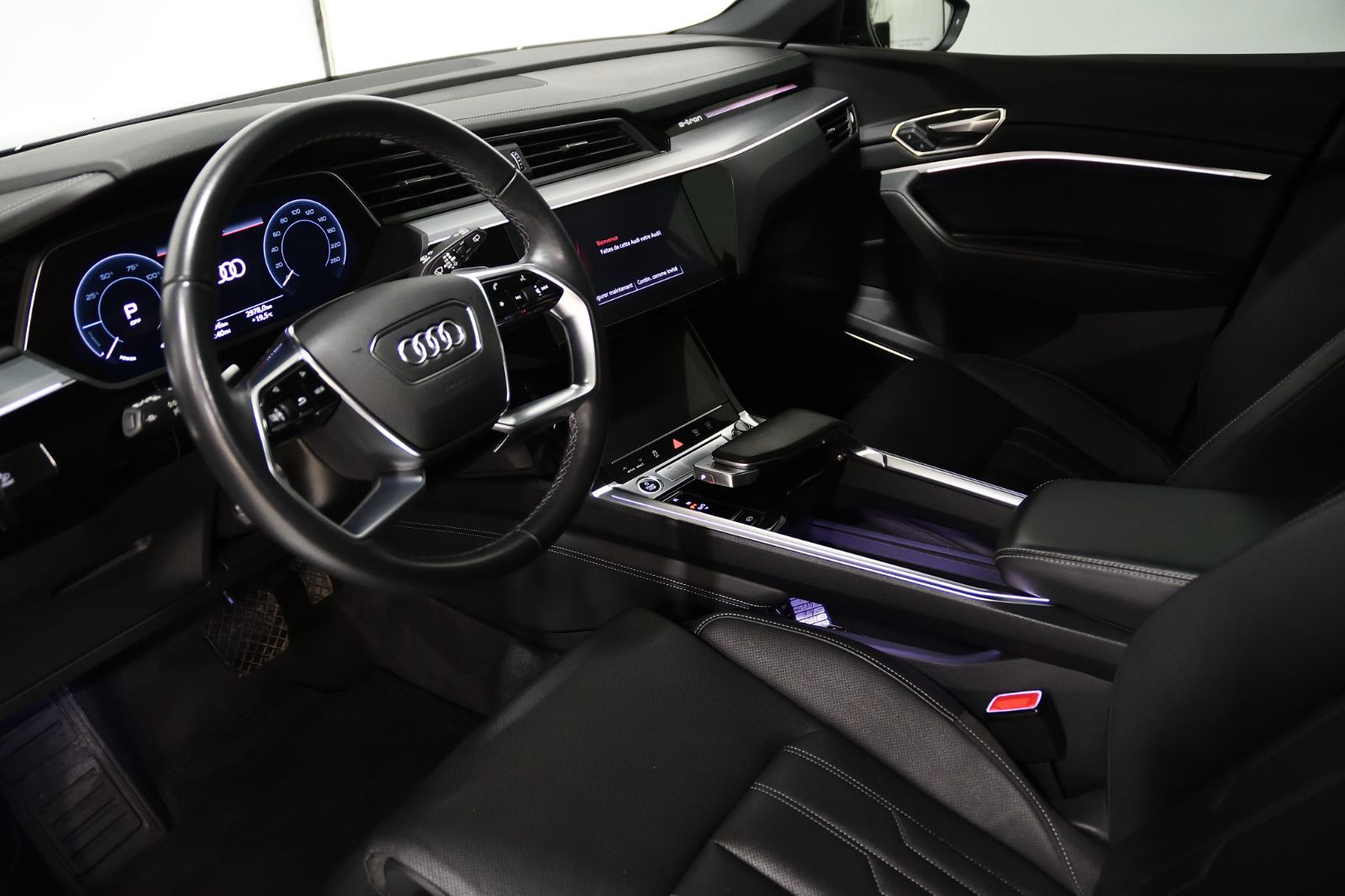 2024 Audi Q8 e-tron in St-Bruno, Quebec