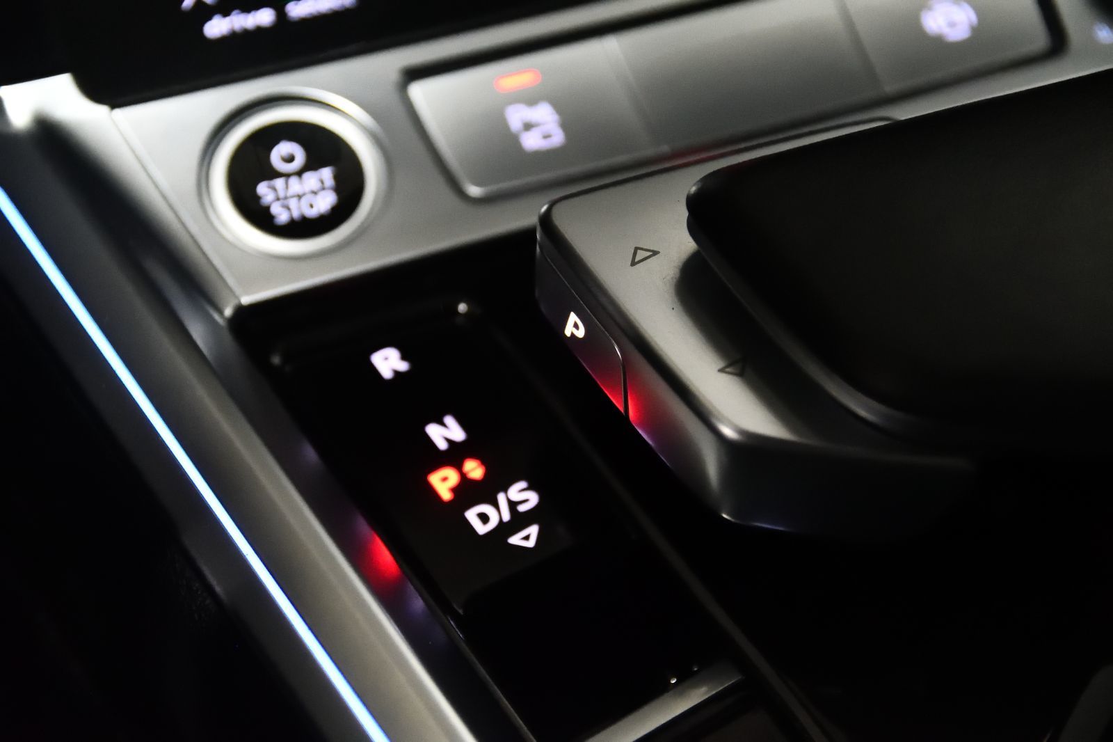 2024 Audi Q8 e-tron in St-Bruno, Quebec