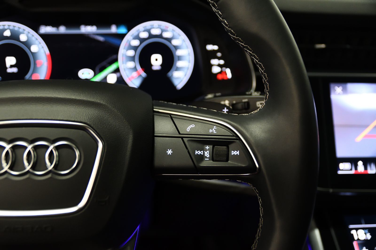 2024 Audi Q8 in St-Bruno, Quebec