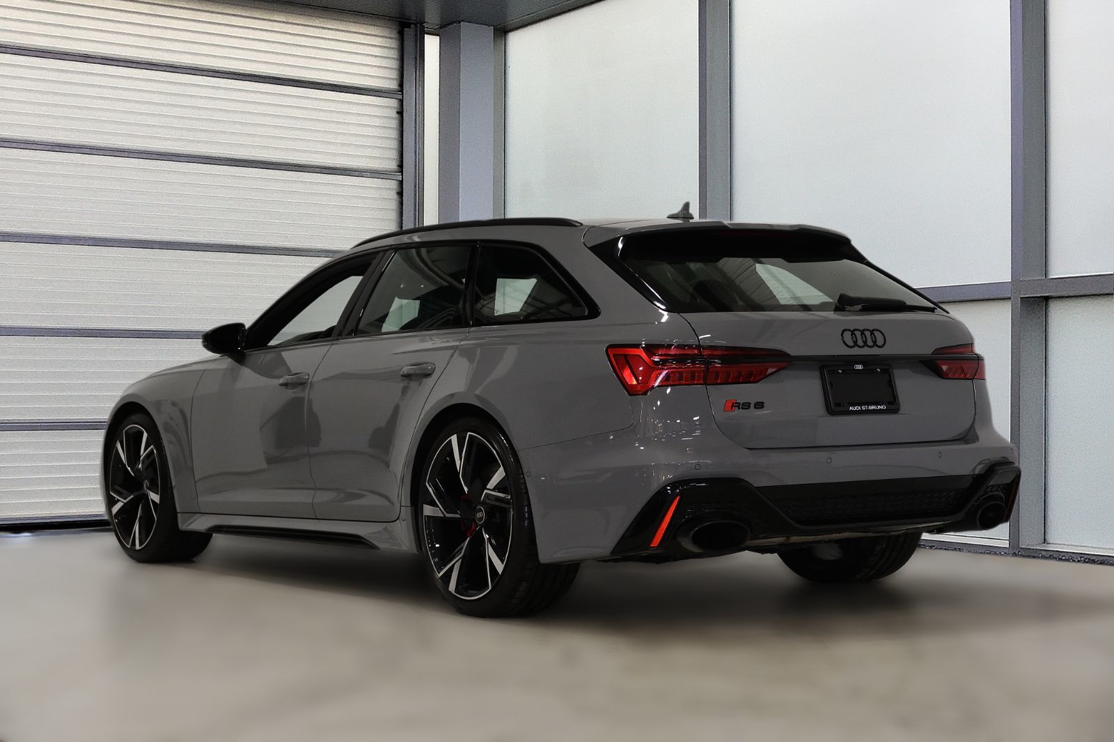 Audi RS 6 Avant  2021 à St-Bruno, Québec