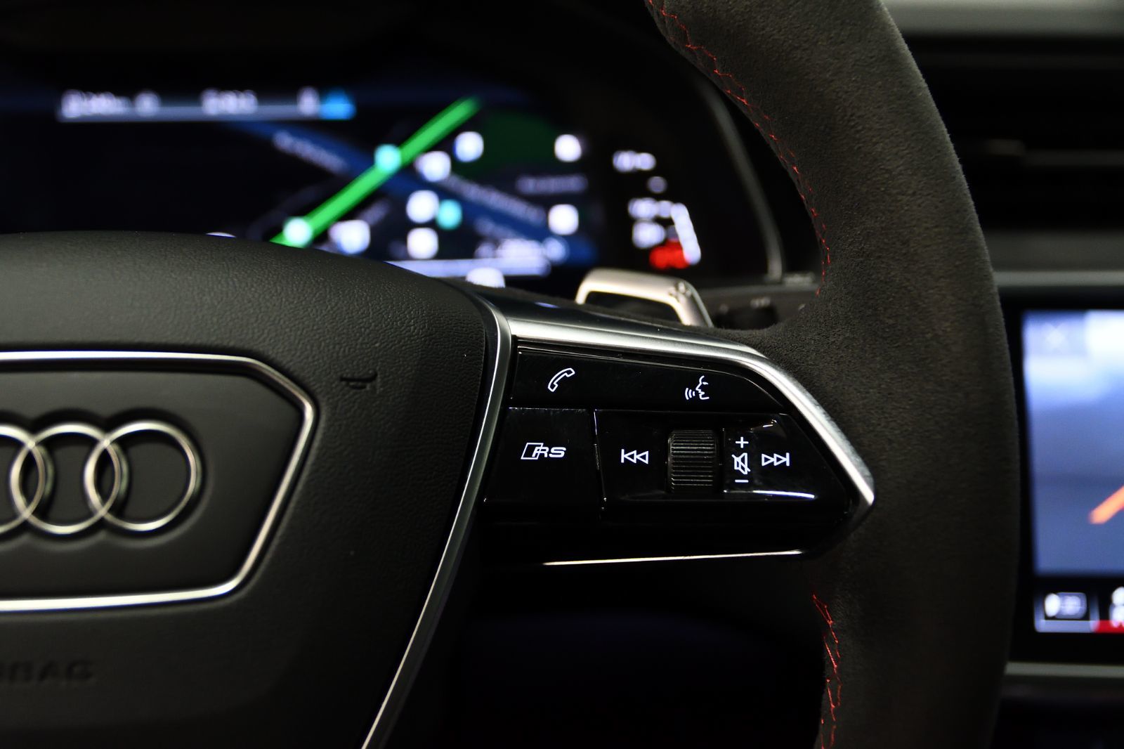 2024 Audi RS 6 Avant in St-Bruno, Quebec