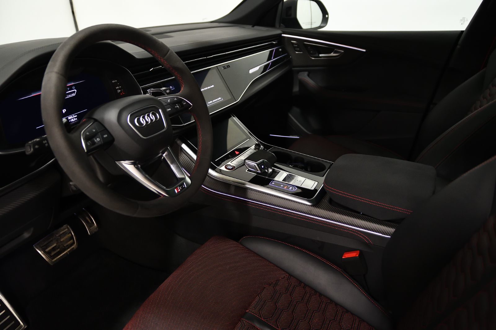 Audi RS Q8  2025 à St-Bruno, Québec