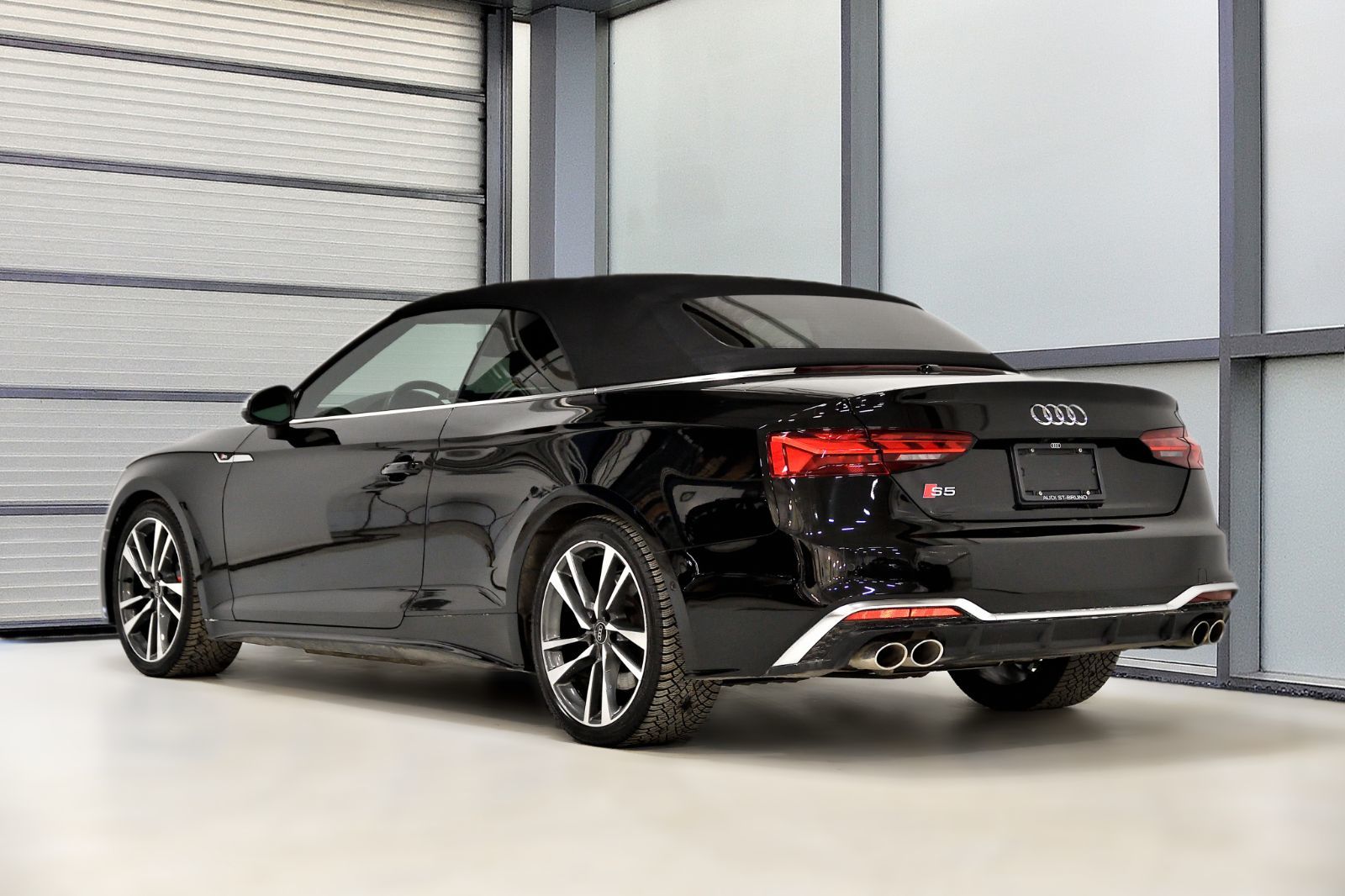Audi S5 Cabriolet  2023 à St-Bruno, Québec