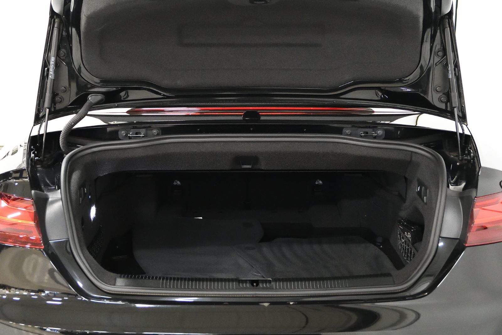 Audi S5 Cabriolet  2023 à St-Bruno, Québec