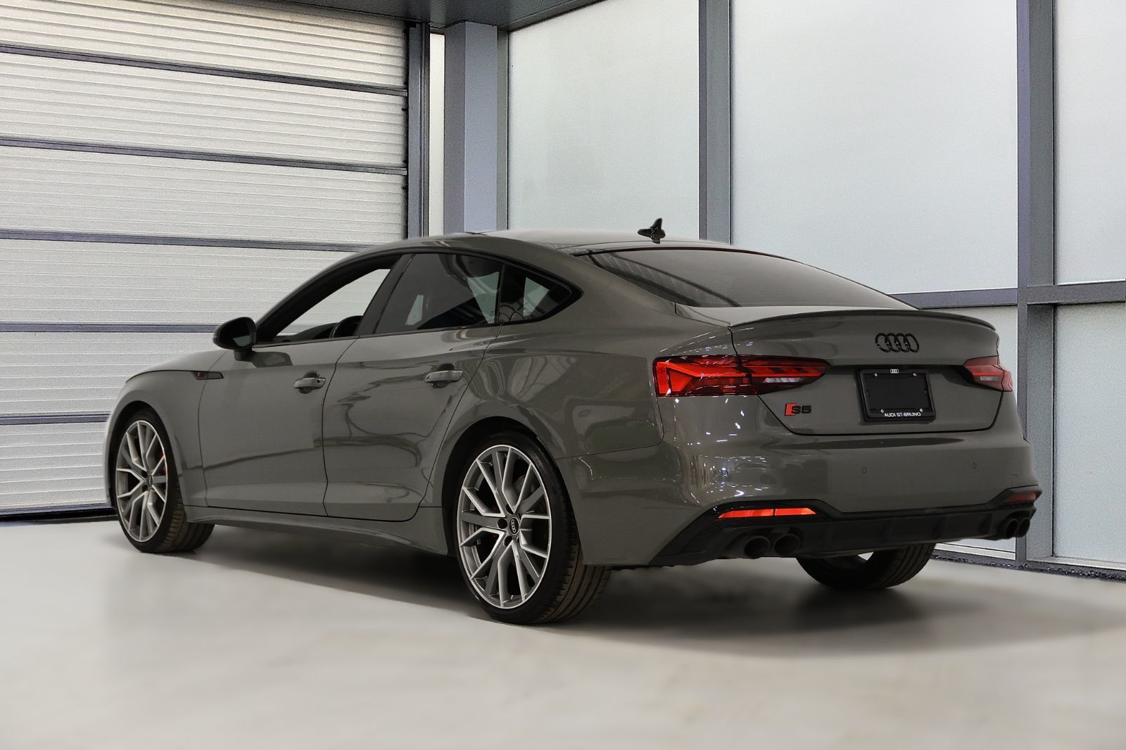 Audi S5 Sportback  2023 à St-Bruno, Québec