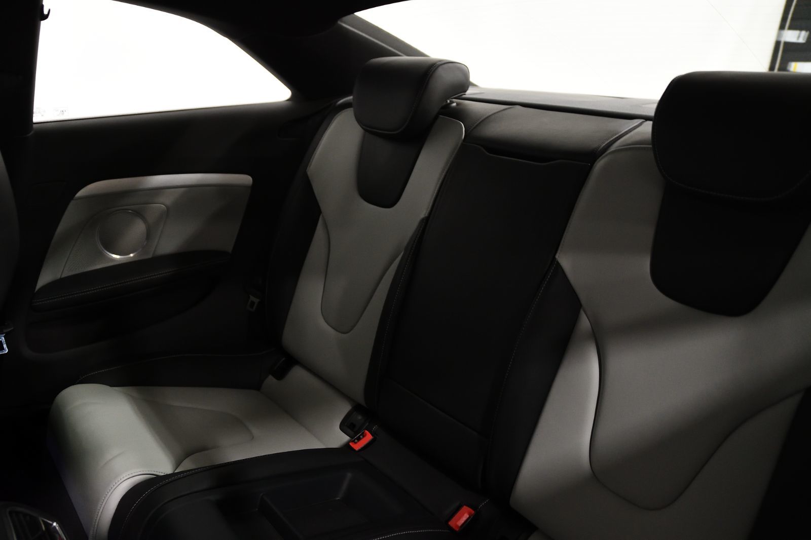 2014 Audi S5 in St-Bruno, Quebec