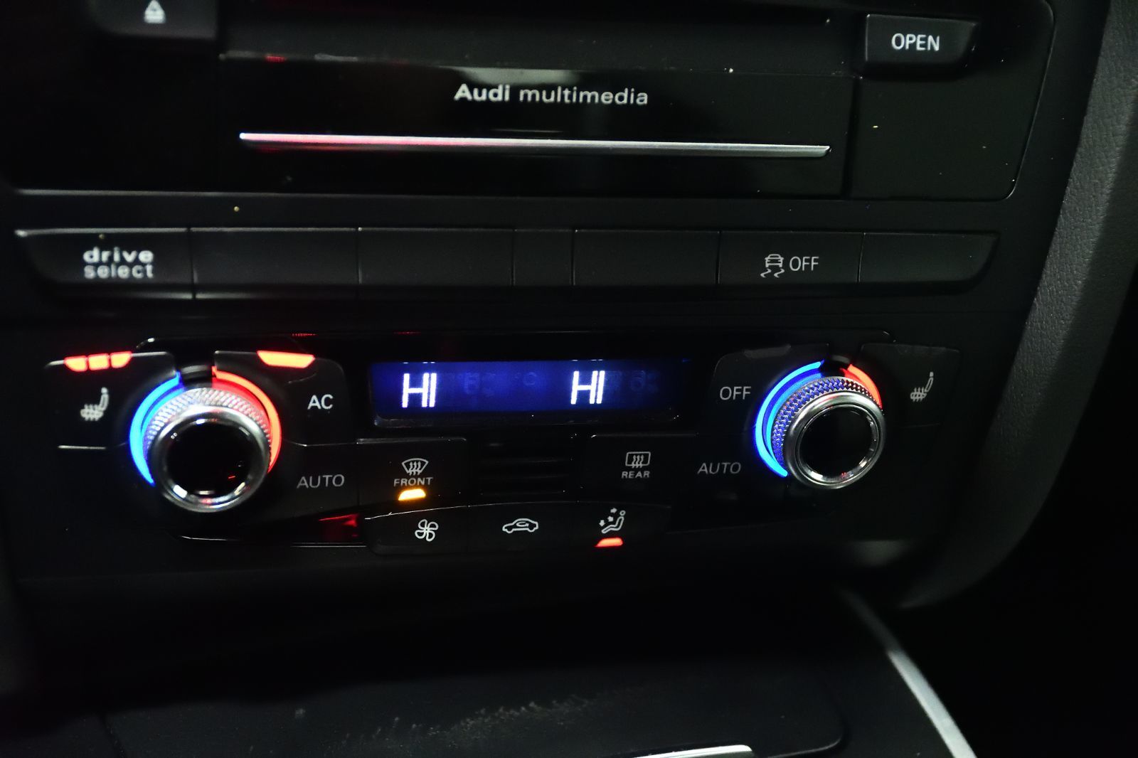 2014 Audi S5 in St-Bruno, Quebec