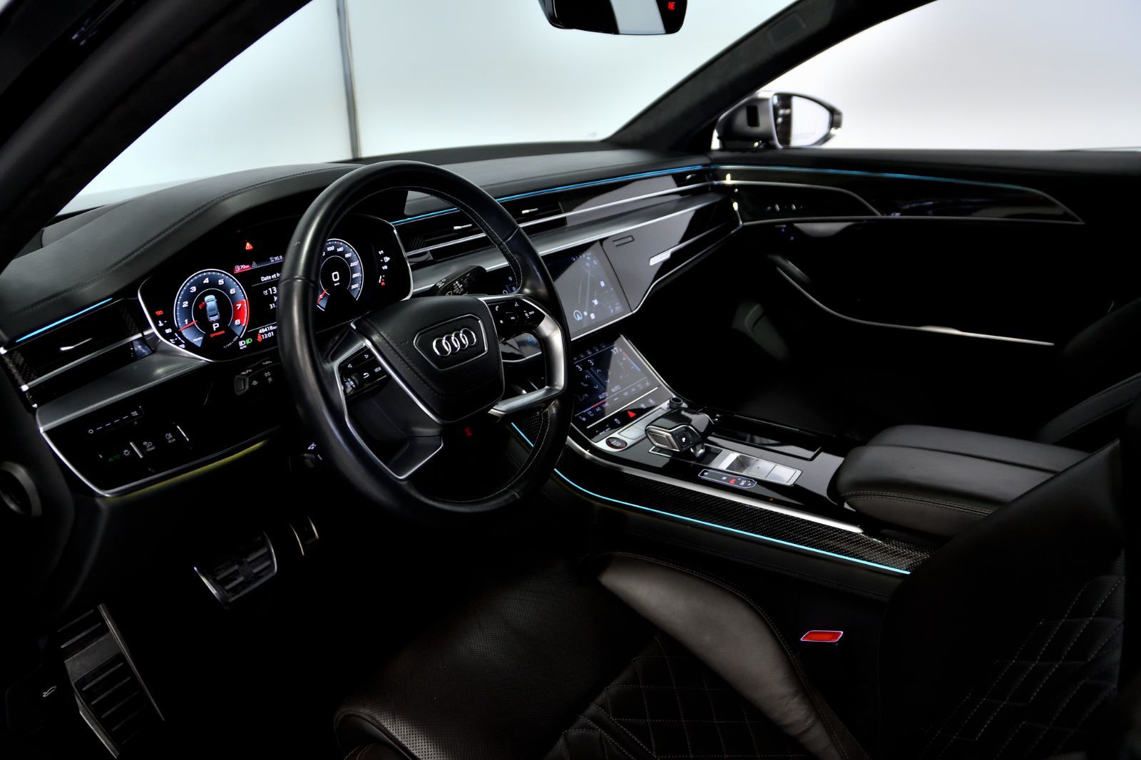 2021 Audi S8 in St-Bruno, Quebec