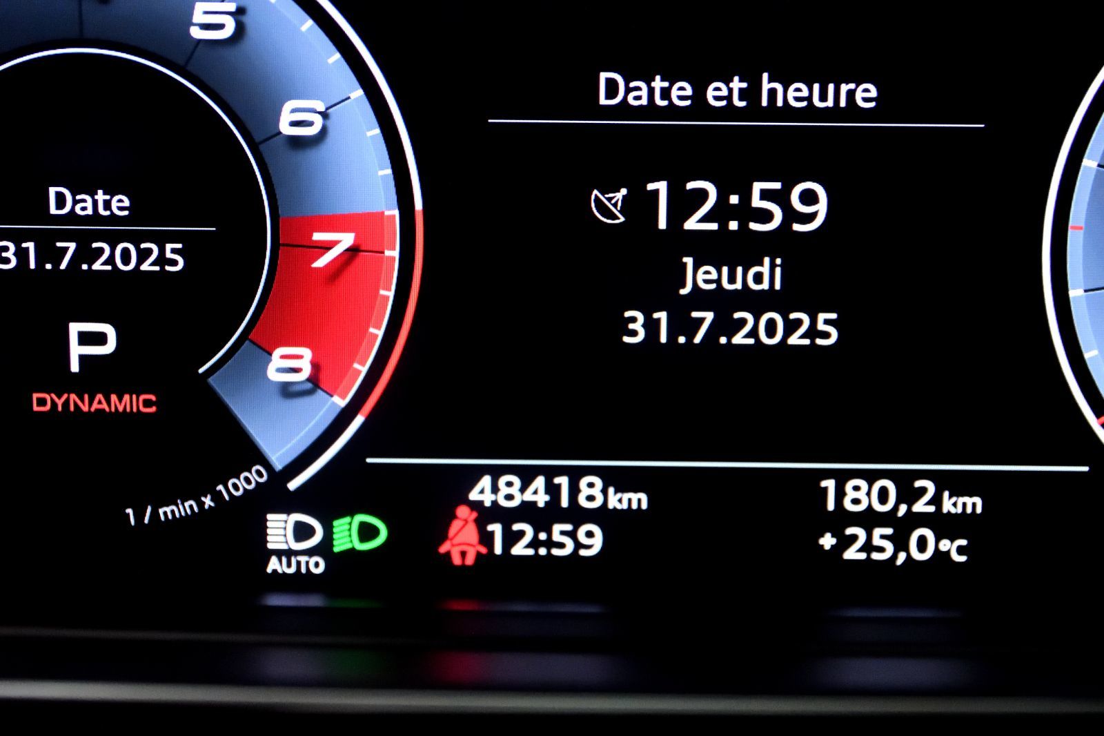 2021 Audi S8 in St-Bruno, Quebec
