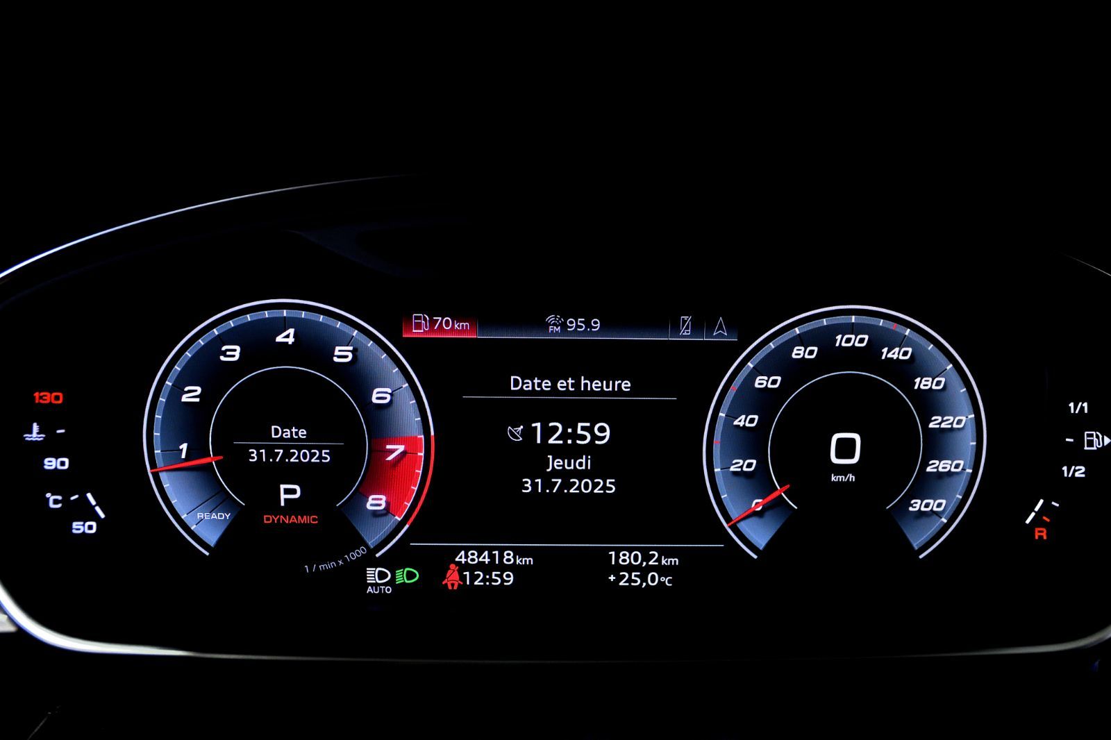 2021 Audi S8 in St-Bruno, Quebec