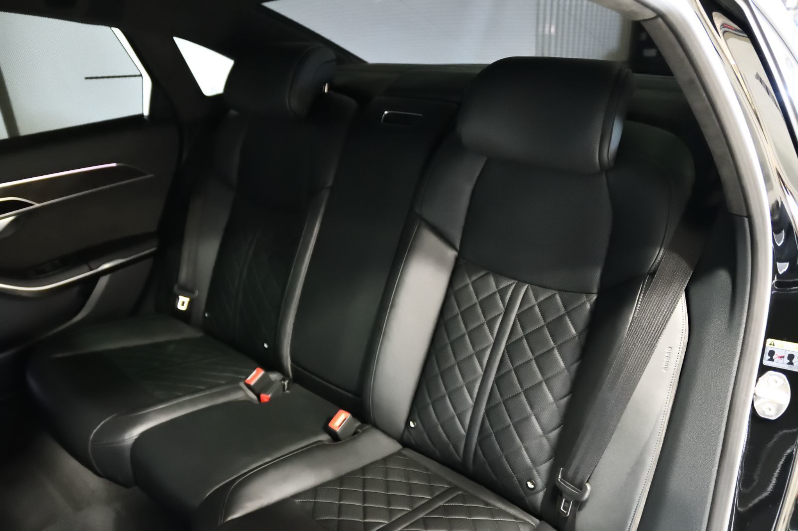 2021 Audi S8 in St-Bruno, Quebec