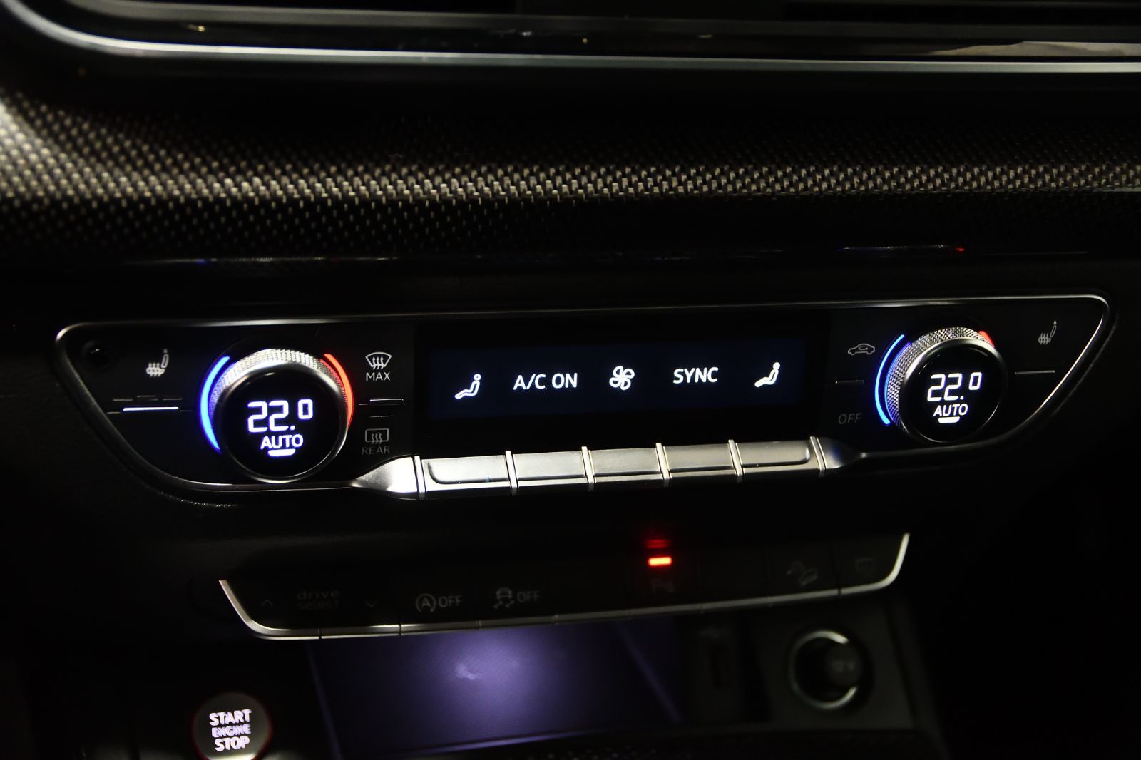 2021 Audi SQ5 in St-Bruno, Quebec