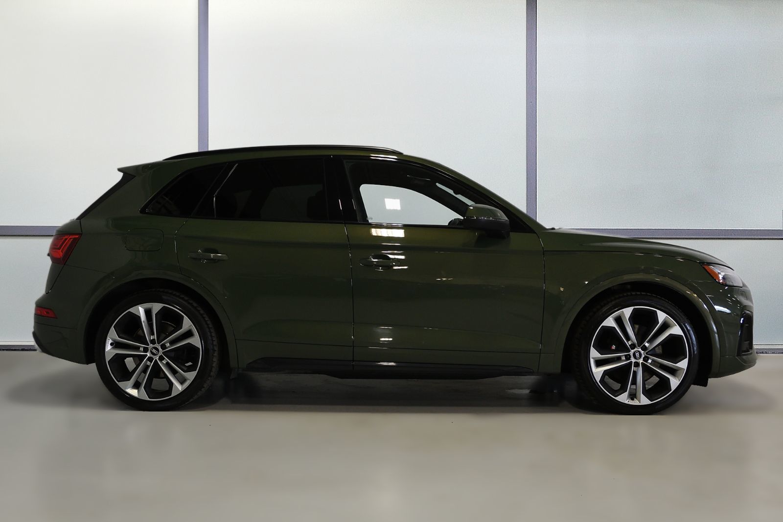 2021 Audi SQ5 in St-Bruno, Quebec