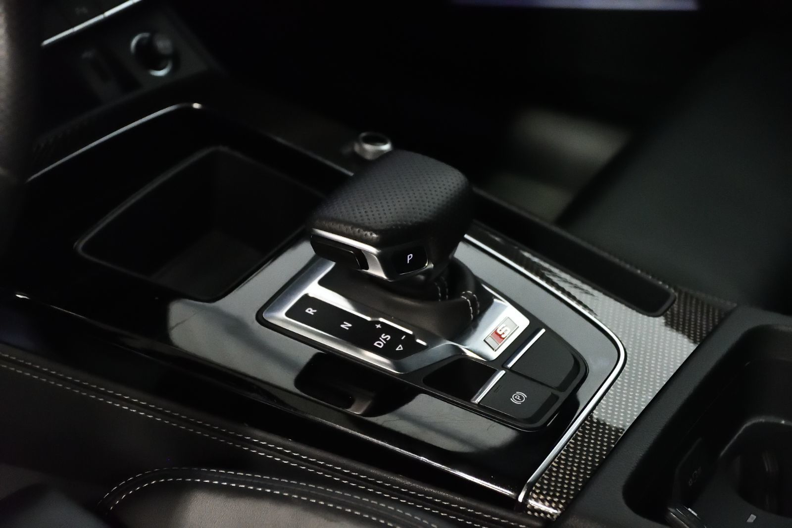 2021 Audi SQ5 in St-Bruno, Quebec