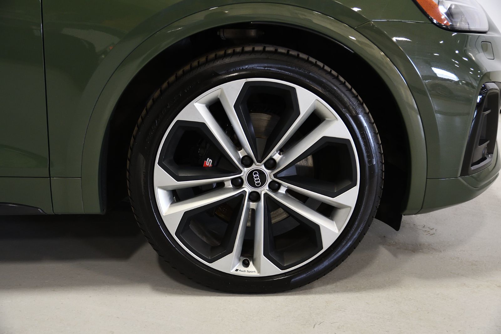 2021 Audi SQ5 in St-Bruno, Quebec