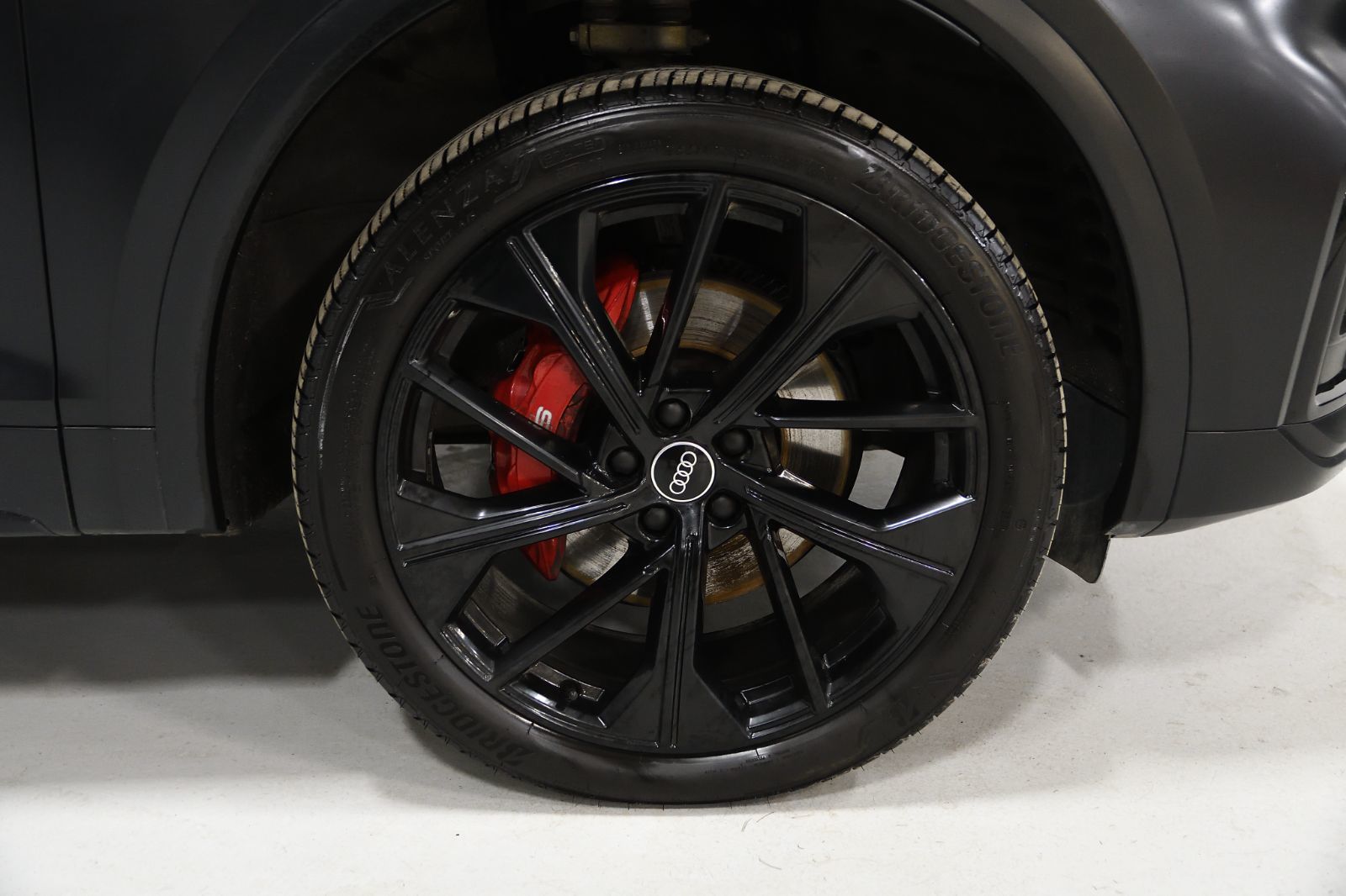 2022 Audi SQ5 in St-Bruno, Quebec