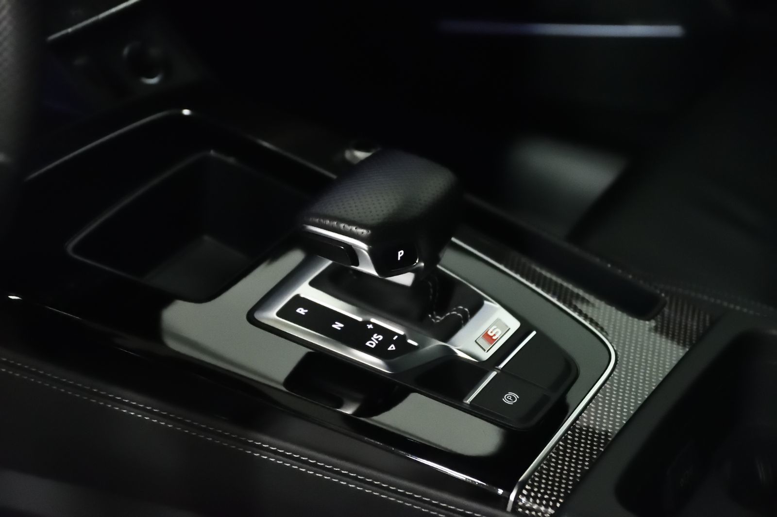 2022 Audi SQ5 in St-Bruno, Quebec