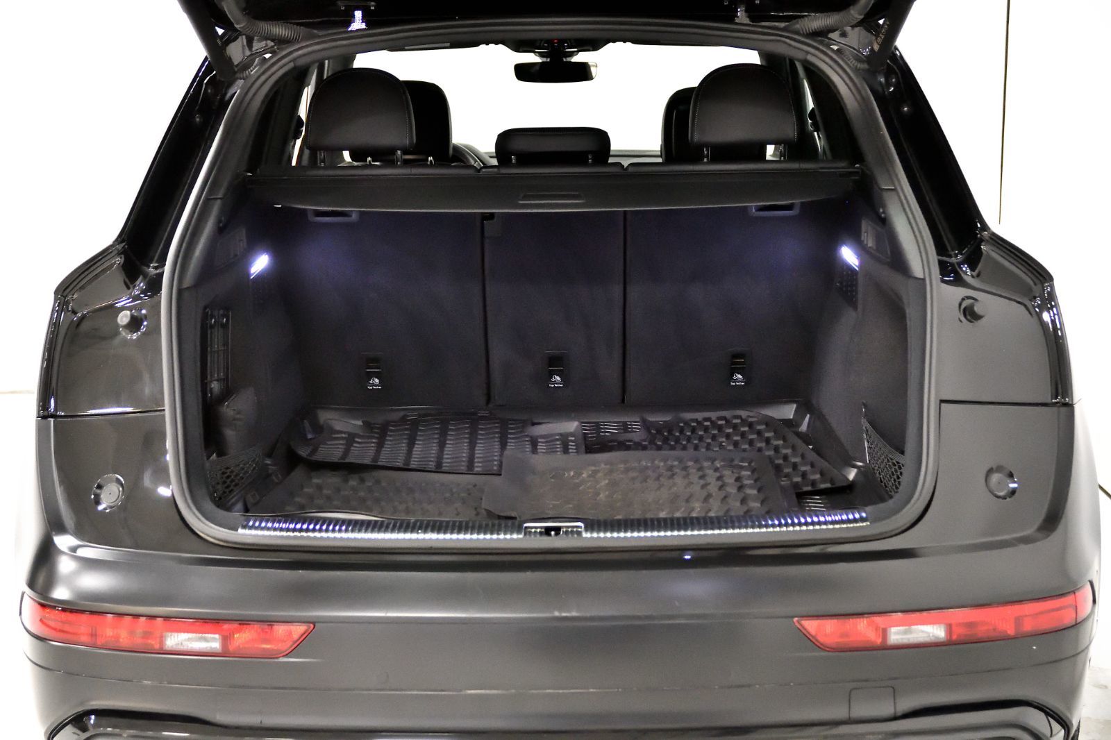 2022 Audi SQ5 in St-Bruno, Quebec