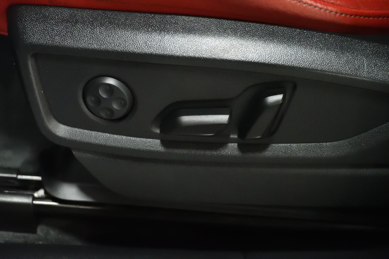 2022 Audi SQ5 in St-Bruno, Quebec