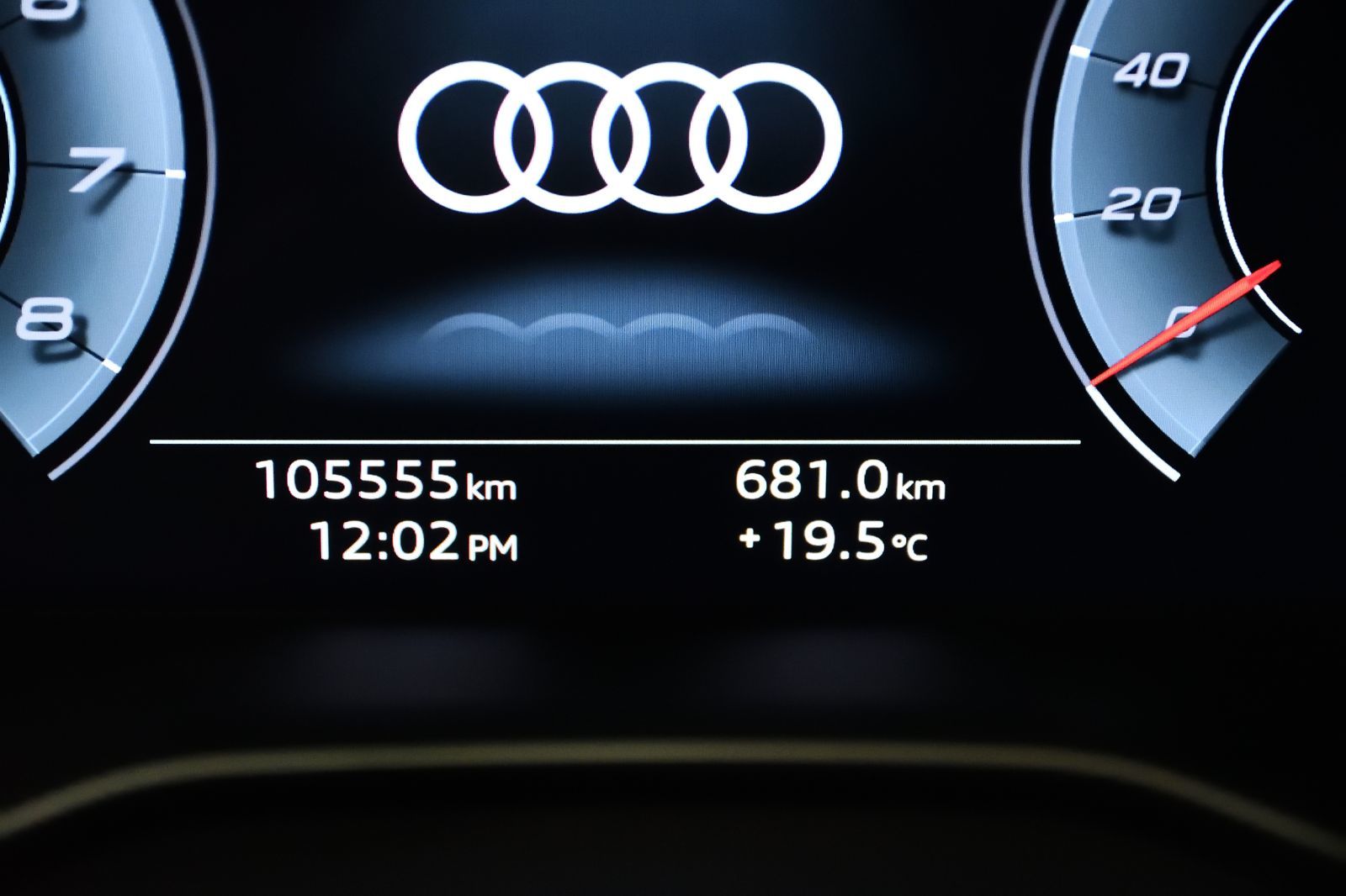 2022 Audi SQ5 in St-Bruno, Quebec