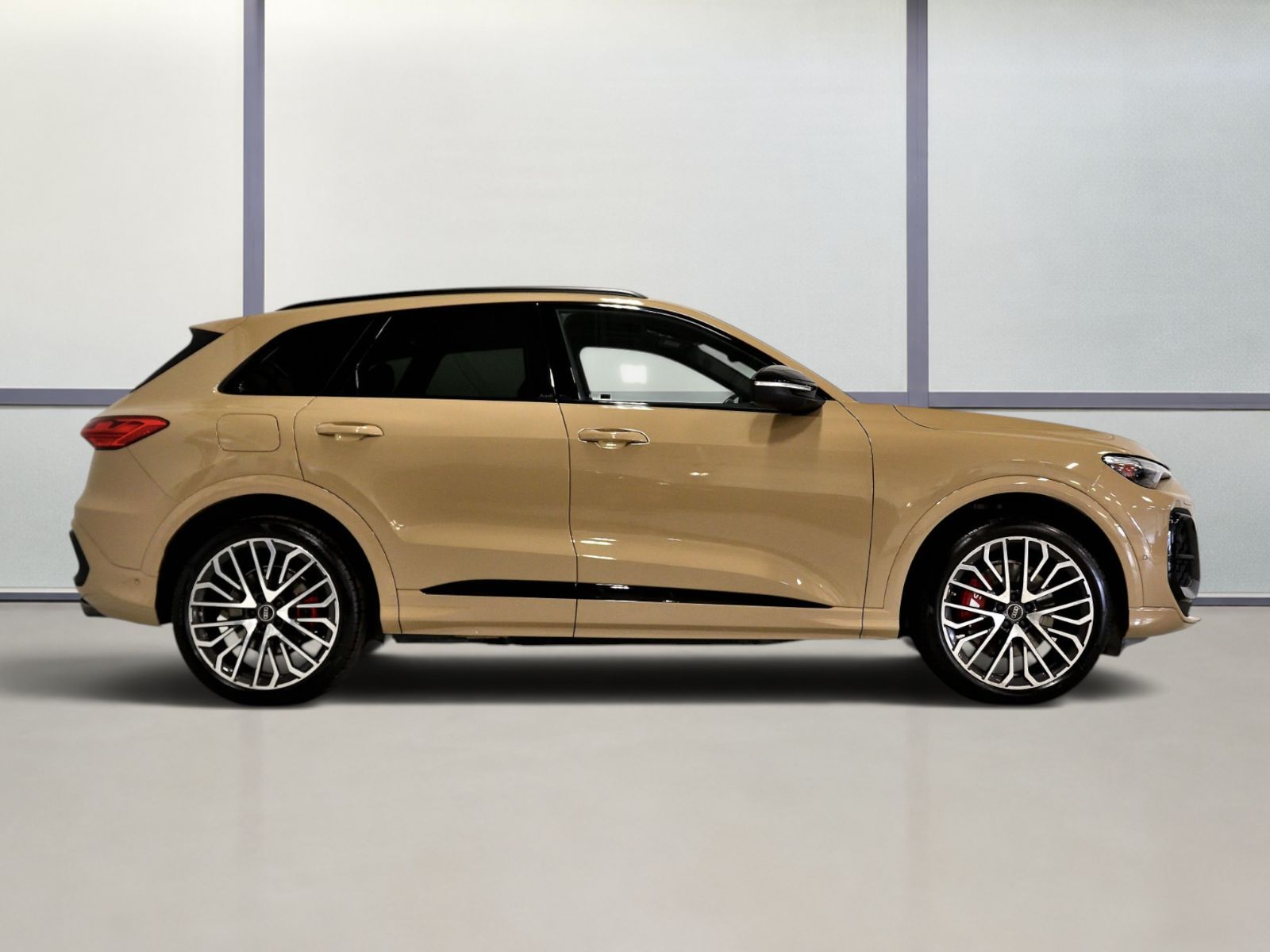 2025 Audi SQ5 in St-Bruno, Quebec