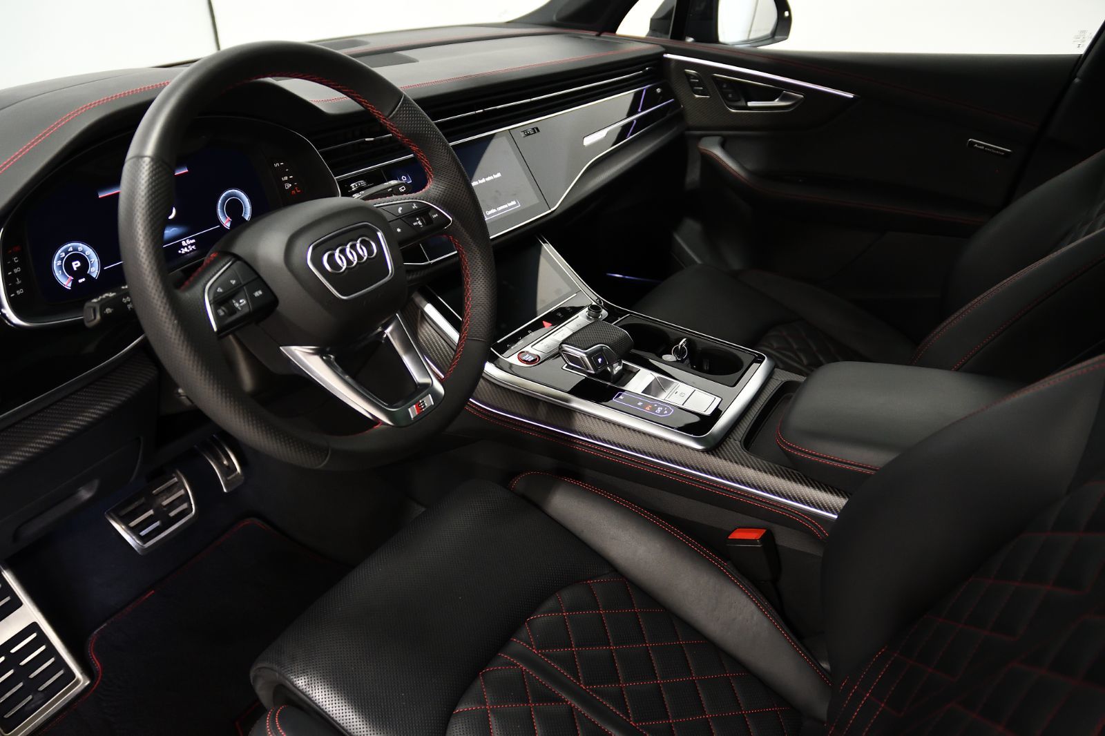 2025 Audi SQ7 in St-Bruno, Quebec