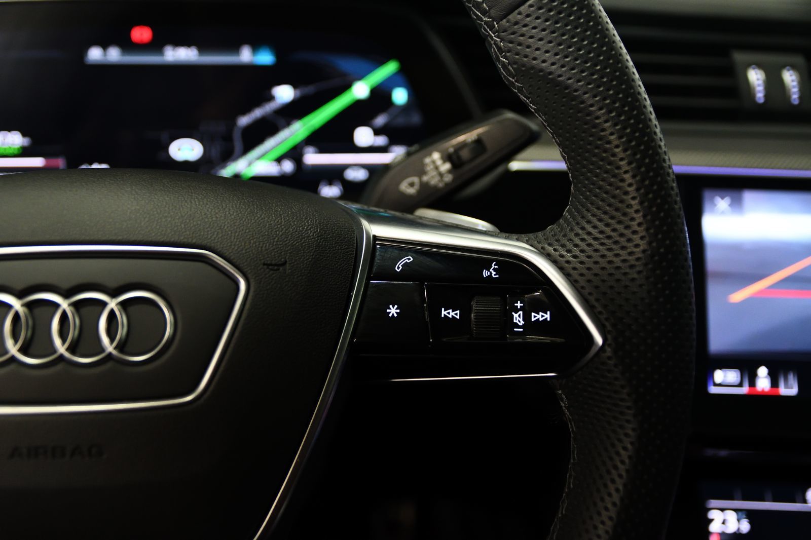 Audi SQ8 e-tron Sportback  2024 à St-Bruno, Québec