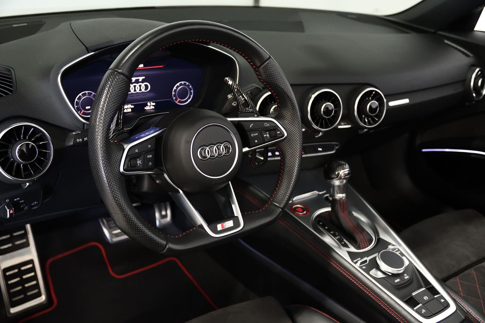 Audi TT Roadster  2022 à St-Bruno, Québec