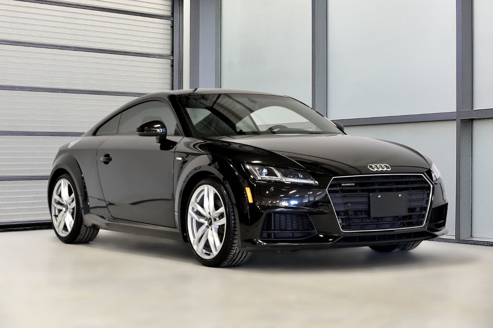 2016 Audi TT in St-Bruno, Quebec