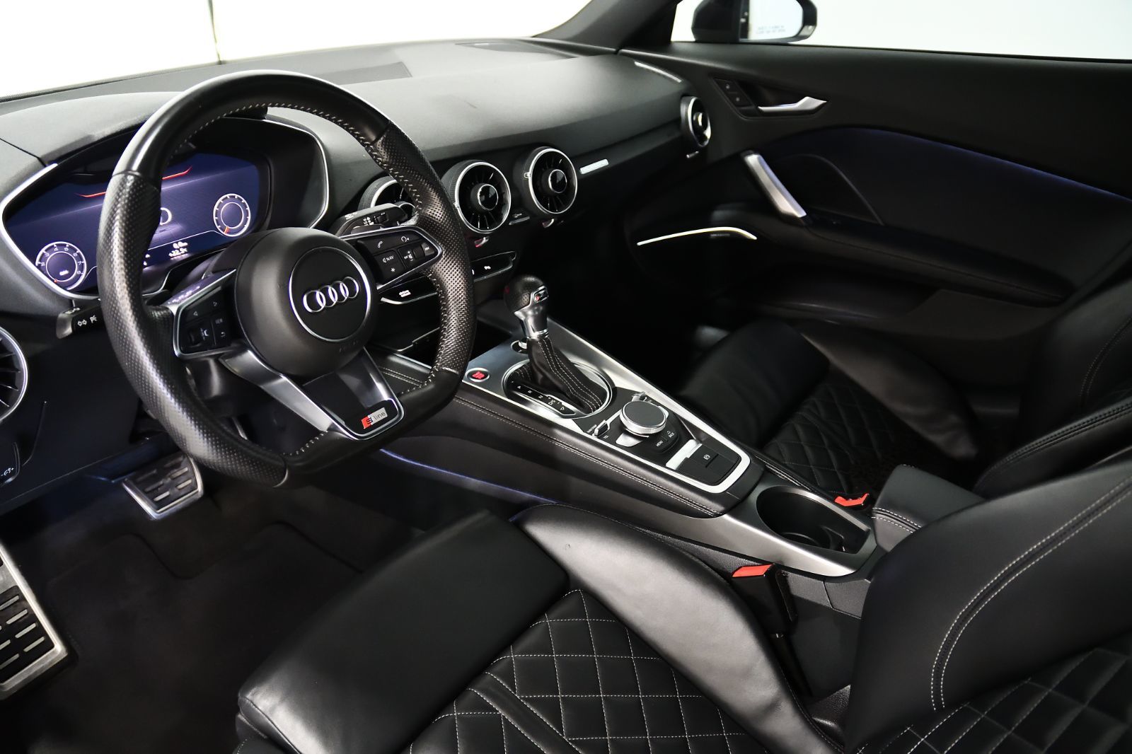 2016 Audi TT in St-Bruno, Quebec