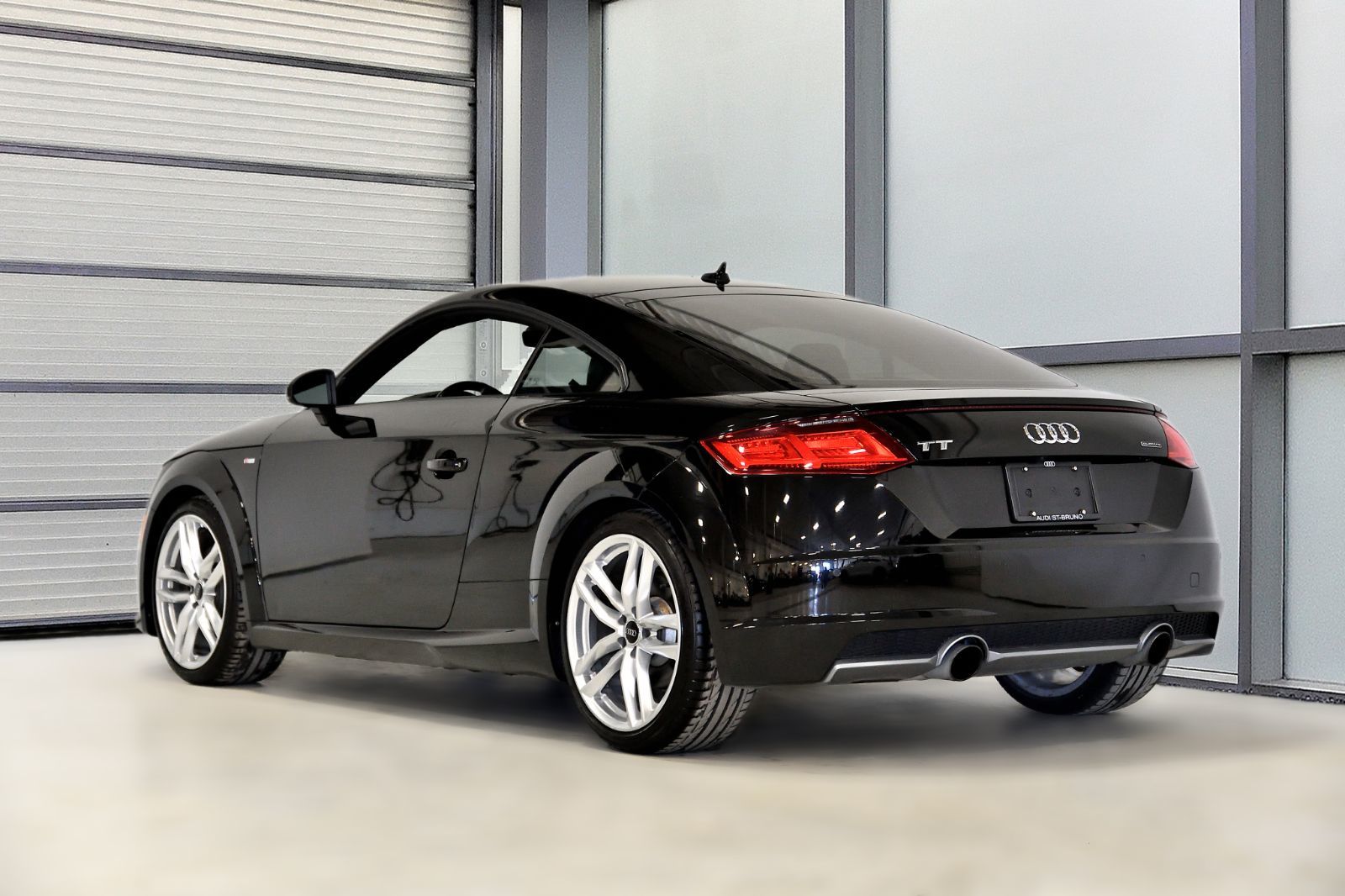 2016 Audi TT in St-Bruno, Quebec
