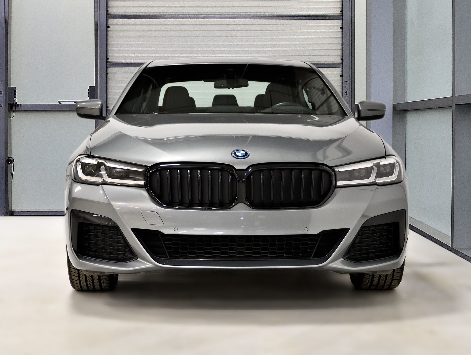 2023 BMW 5 Series in St-Bruno, Quebec