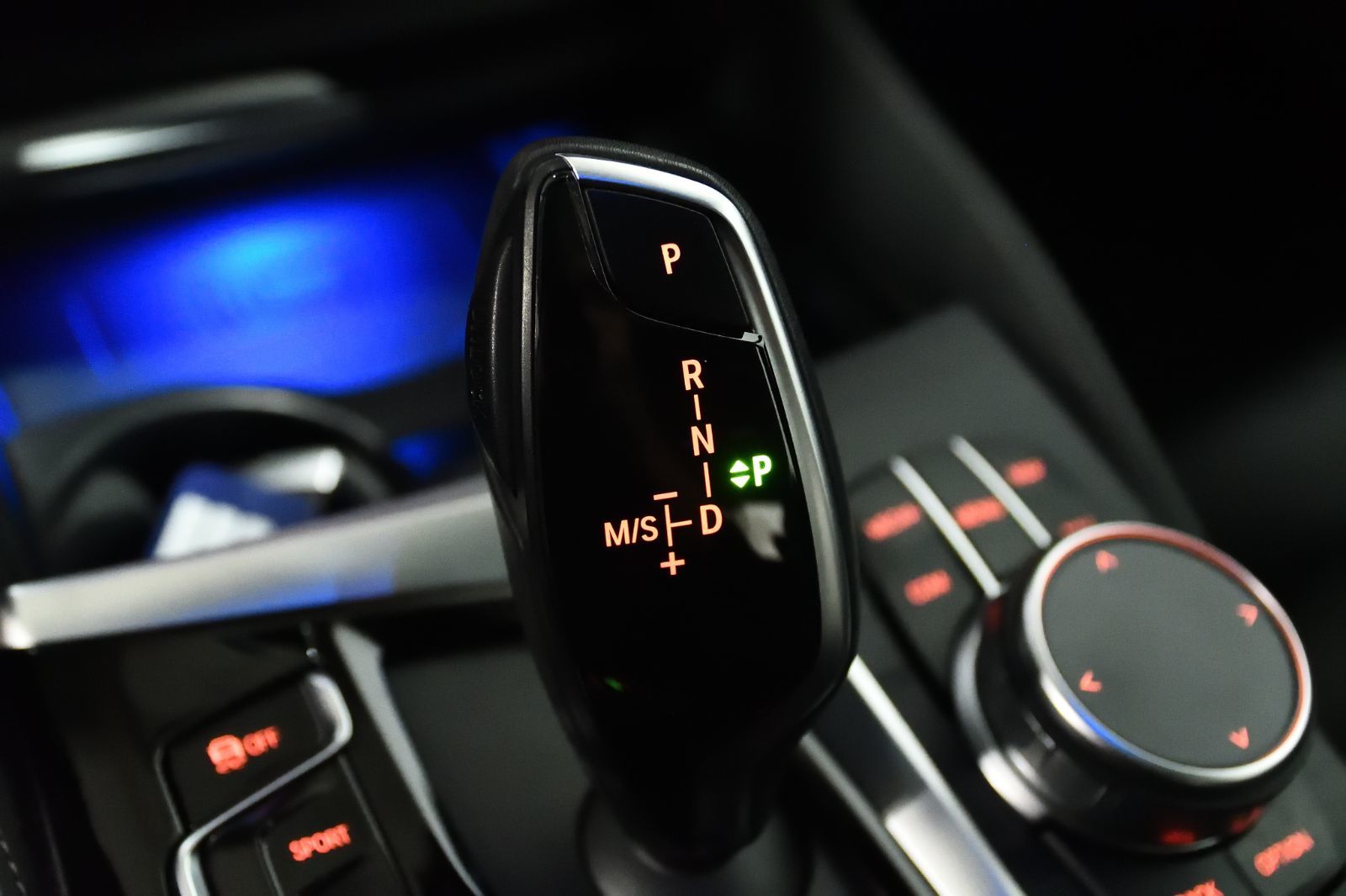 2023 BMW 5 Series in St-Bruno, Quebec