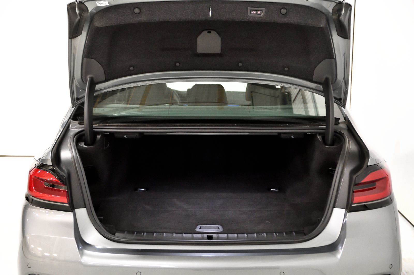 2023 BMW 5 Series in St-Bruno, Quebec