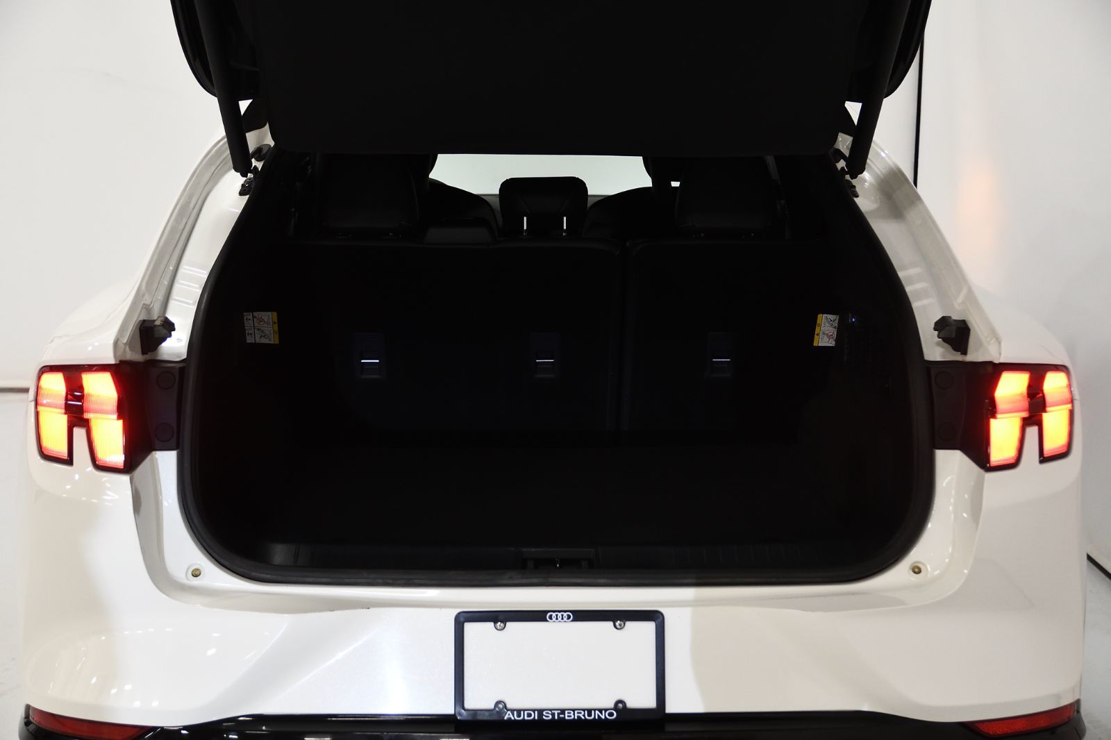 Ford Mustang Mach-E  2022 à St-Bruno, Québec