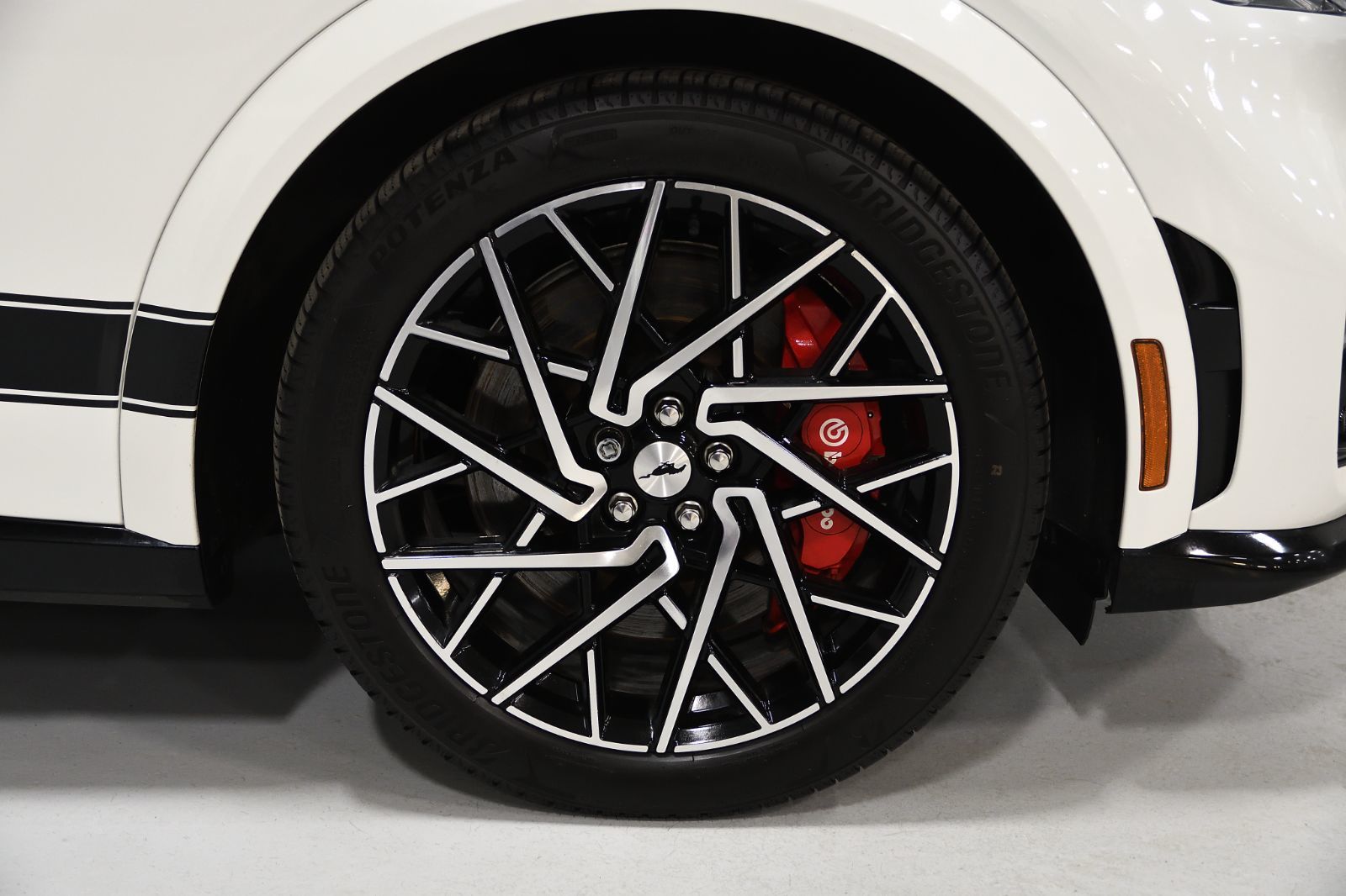 Ford Mustang Mach-E  2022 à St-Bruno, Québec