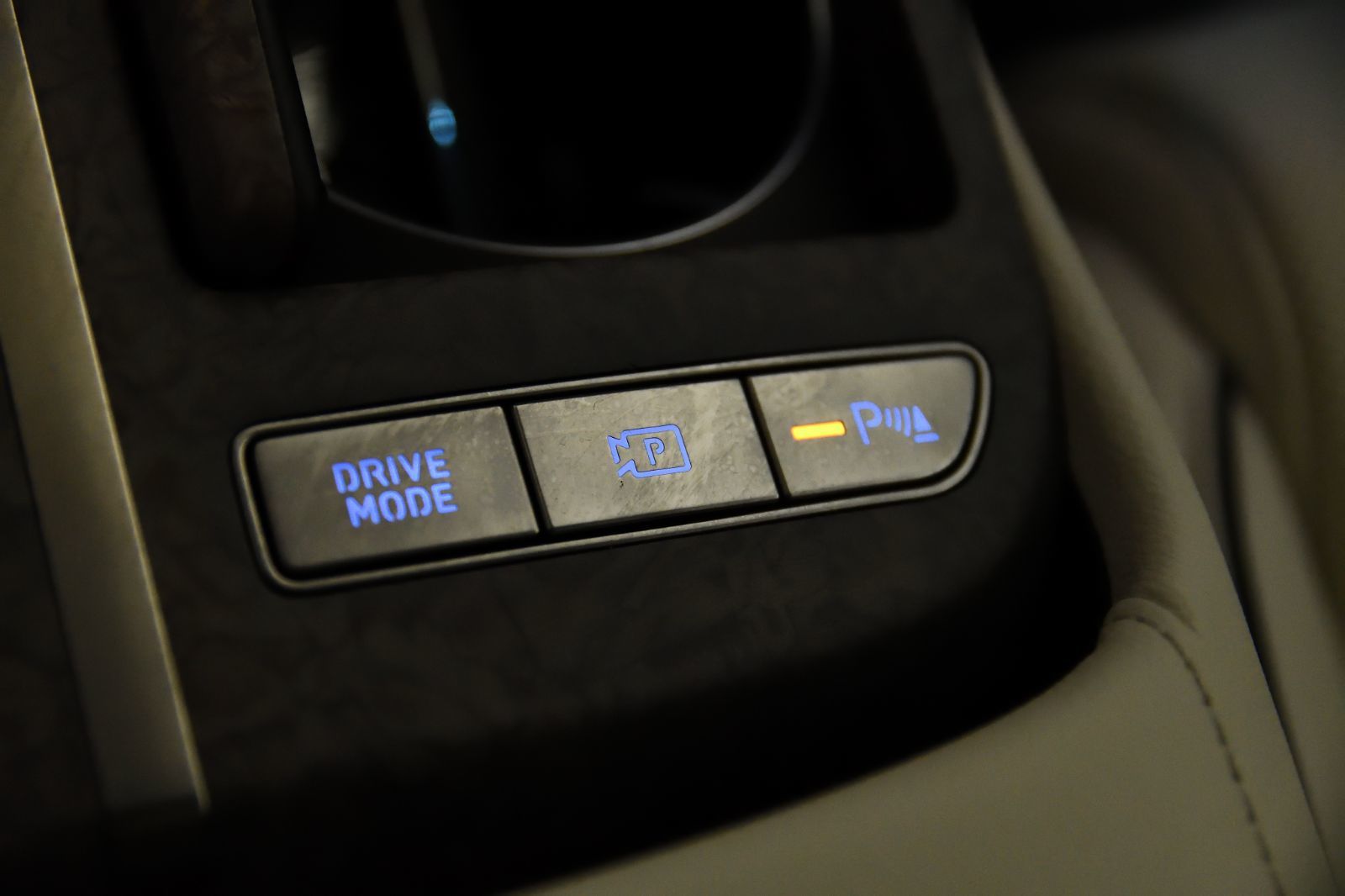 2023 GENESIS Electrified G80 in St-Bruno, Quebec