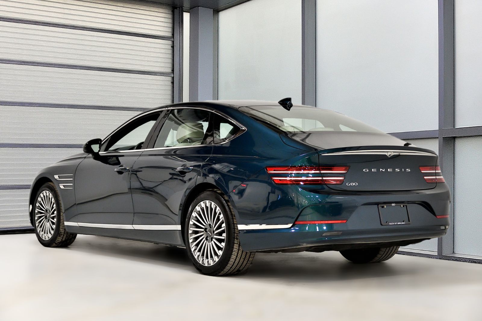 2023 GENESIS Electrified G80 in St-Bruno, Quebec