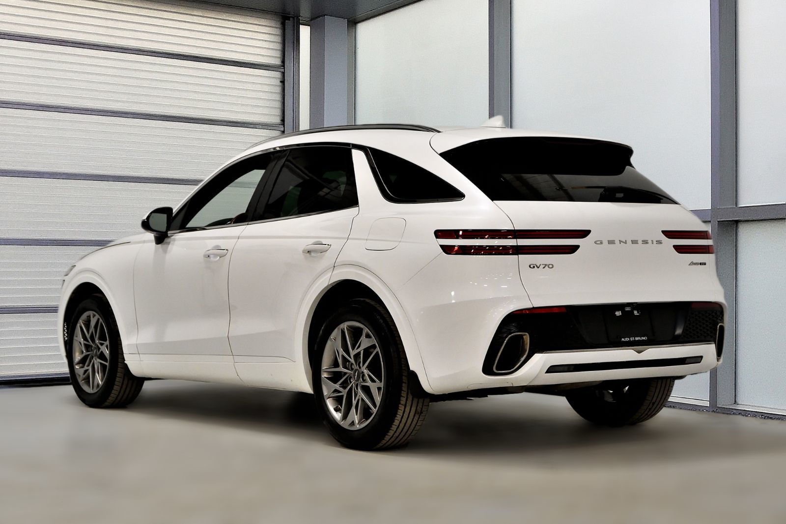 2022 GENESIS GV70 in St-Bruno, Quebec