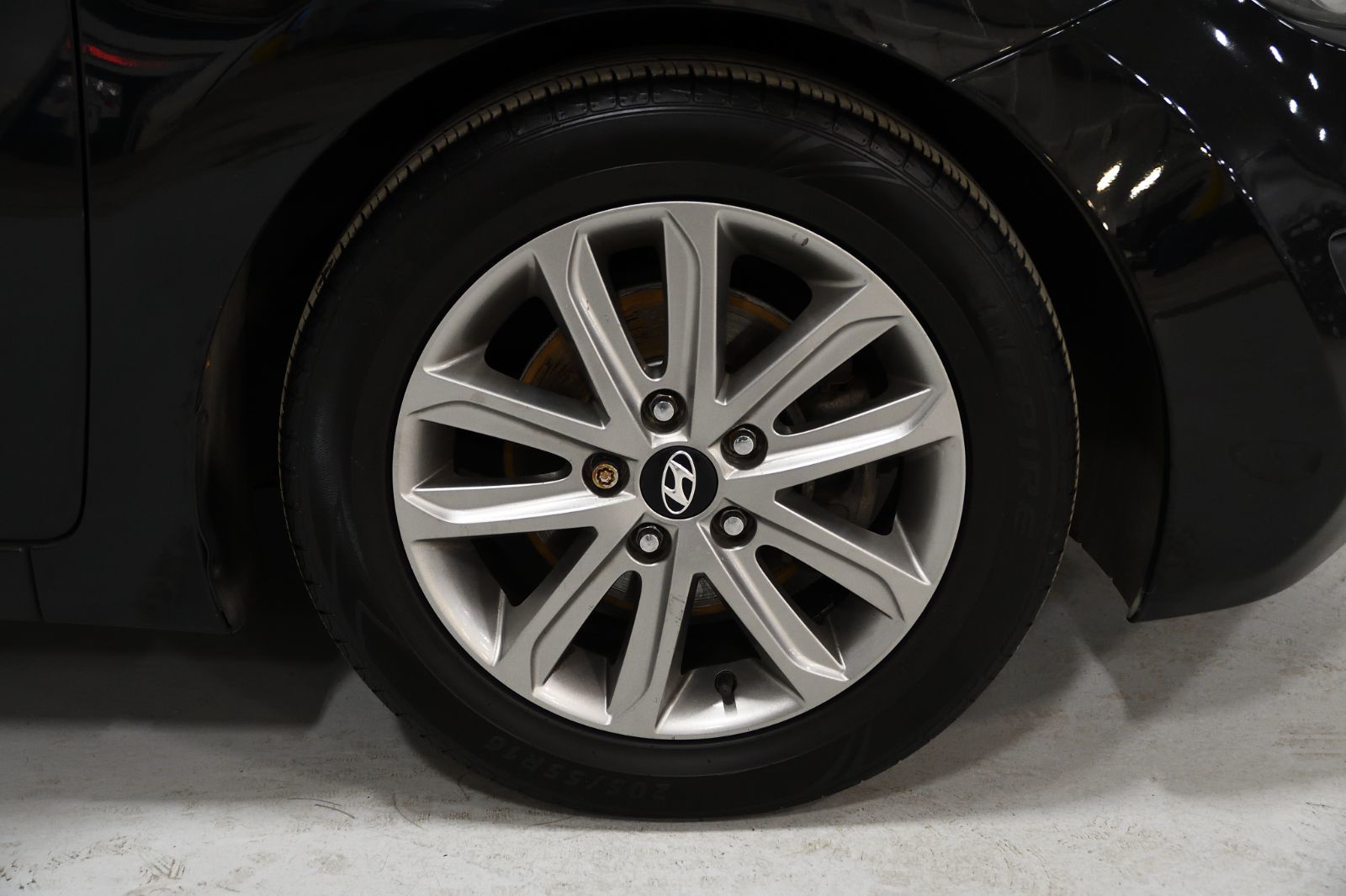 2013 Hyundai Elantra in St-Bruno, Quebec