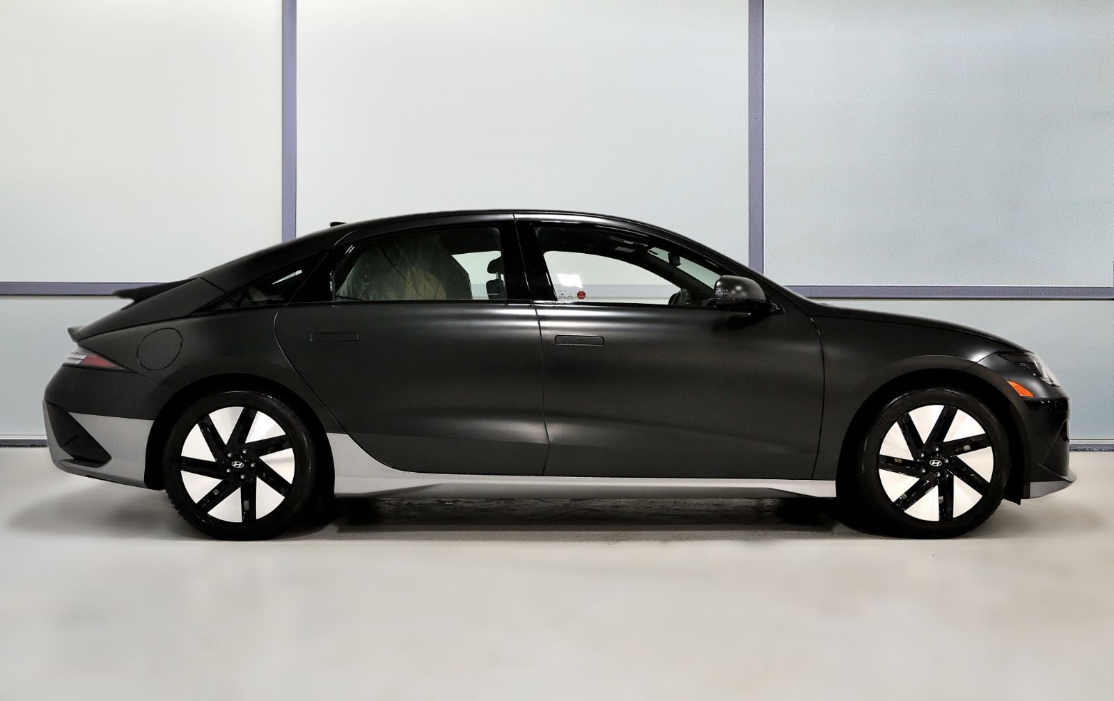 2023 Hyundai IONIQ 6 in St-Bruno, Quebec