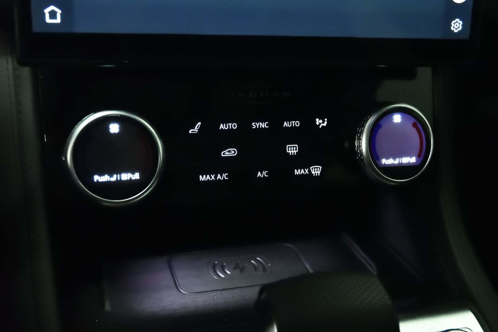 Jaguar F-PACE  2022 à St-Bruno, Québec