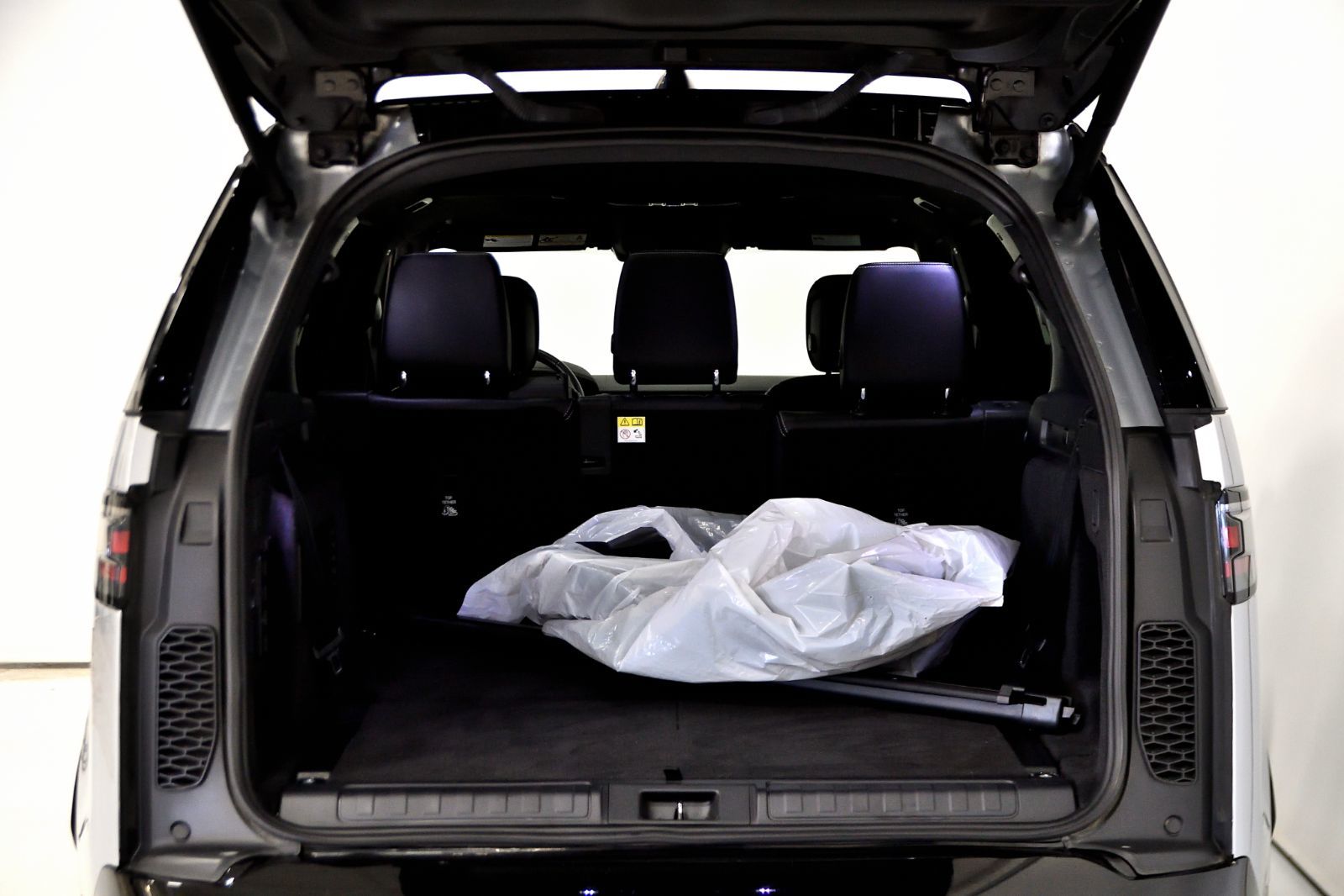 2023 Land Rover Discovery in St-Bruno, Quebec